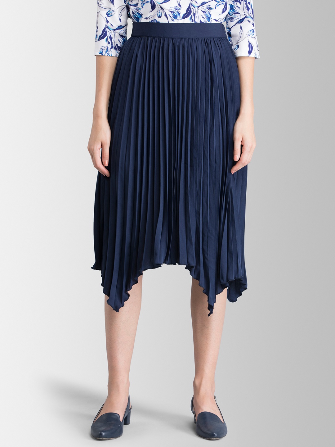 

FableStreet Women Navy Blue Solid Asymmetric Accordion Pleated Skirt