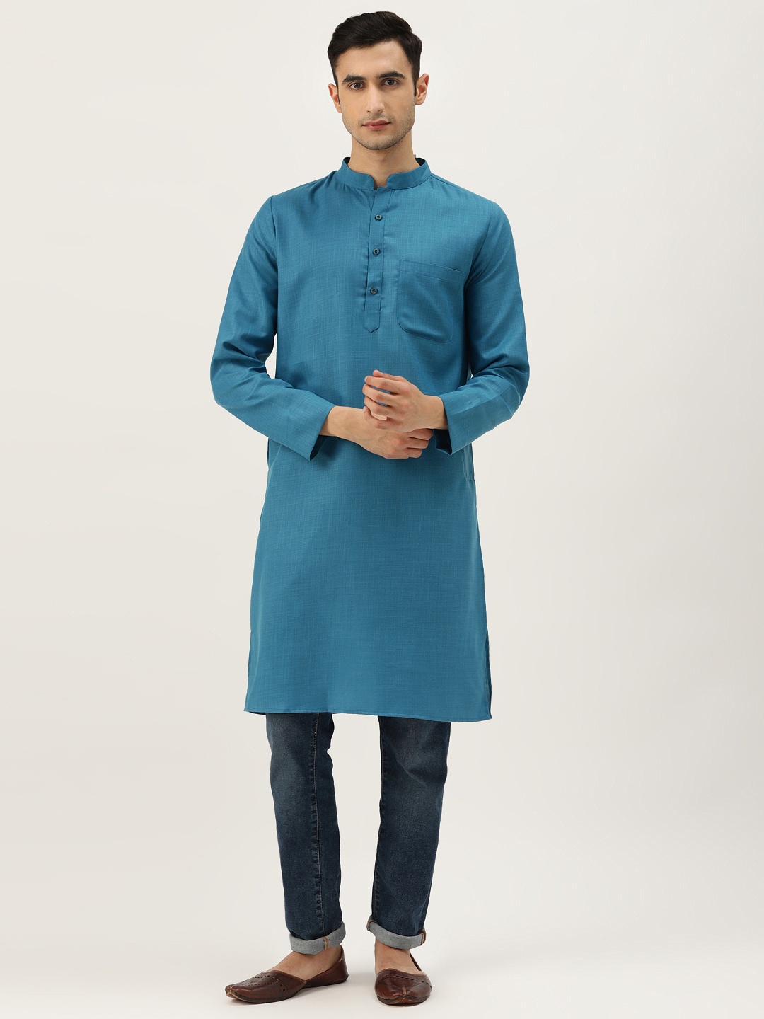 

Molly & Michel Men Blue Solid Straight Kurta