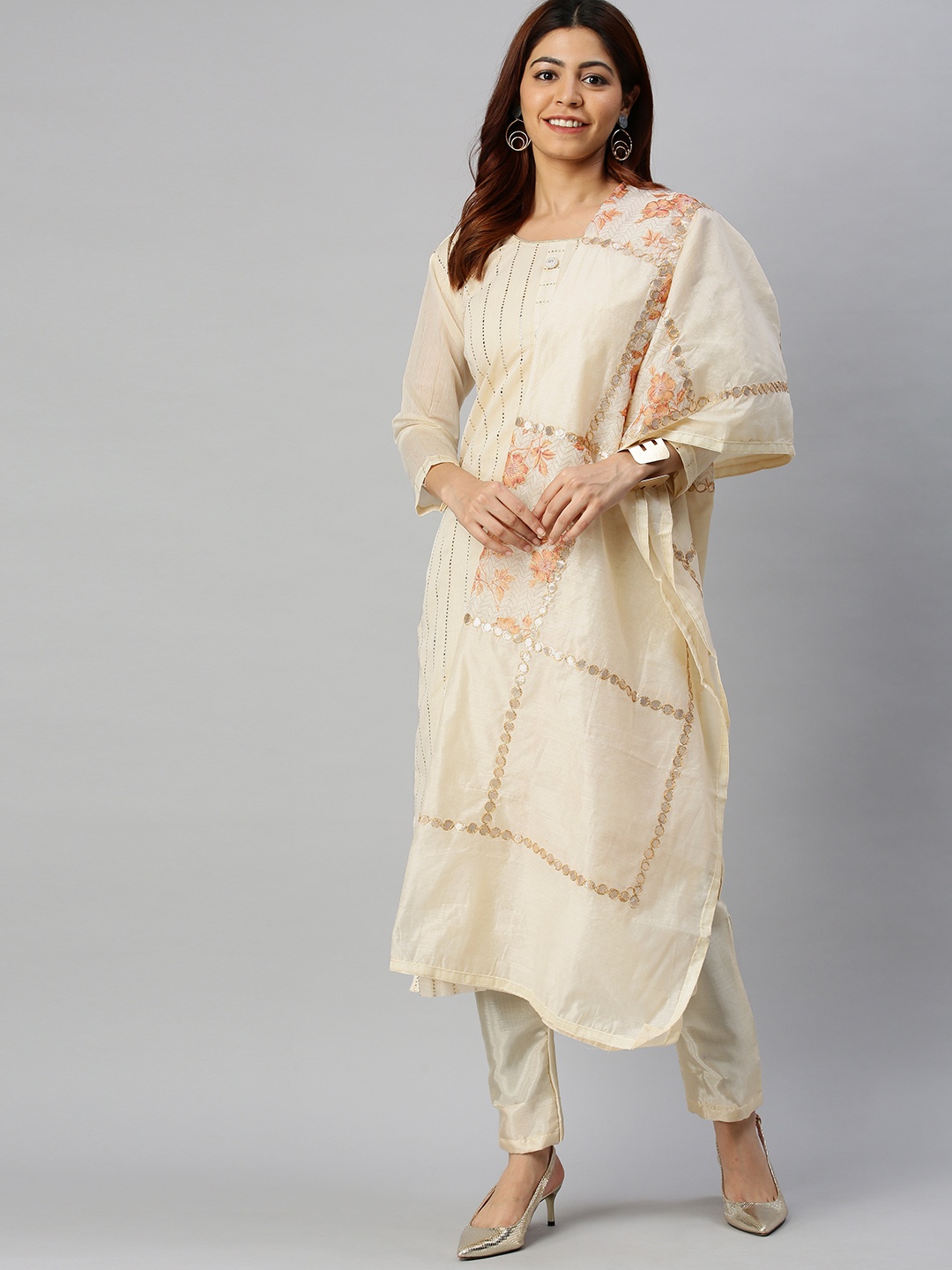 

Blissta Cream-Coloured & Gold-Toned Cotton Blend Unstitched Dress Material