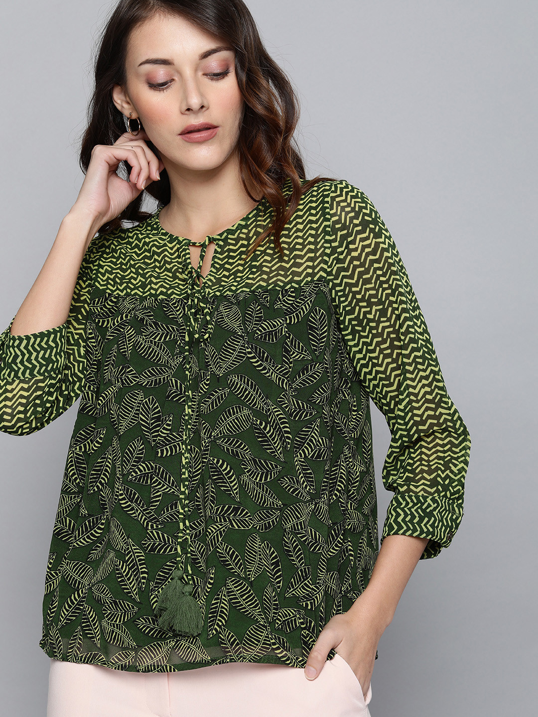 

Chemistry Women Olive Green & Black Printed Tie-Up Neck Top
