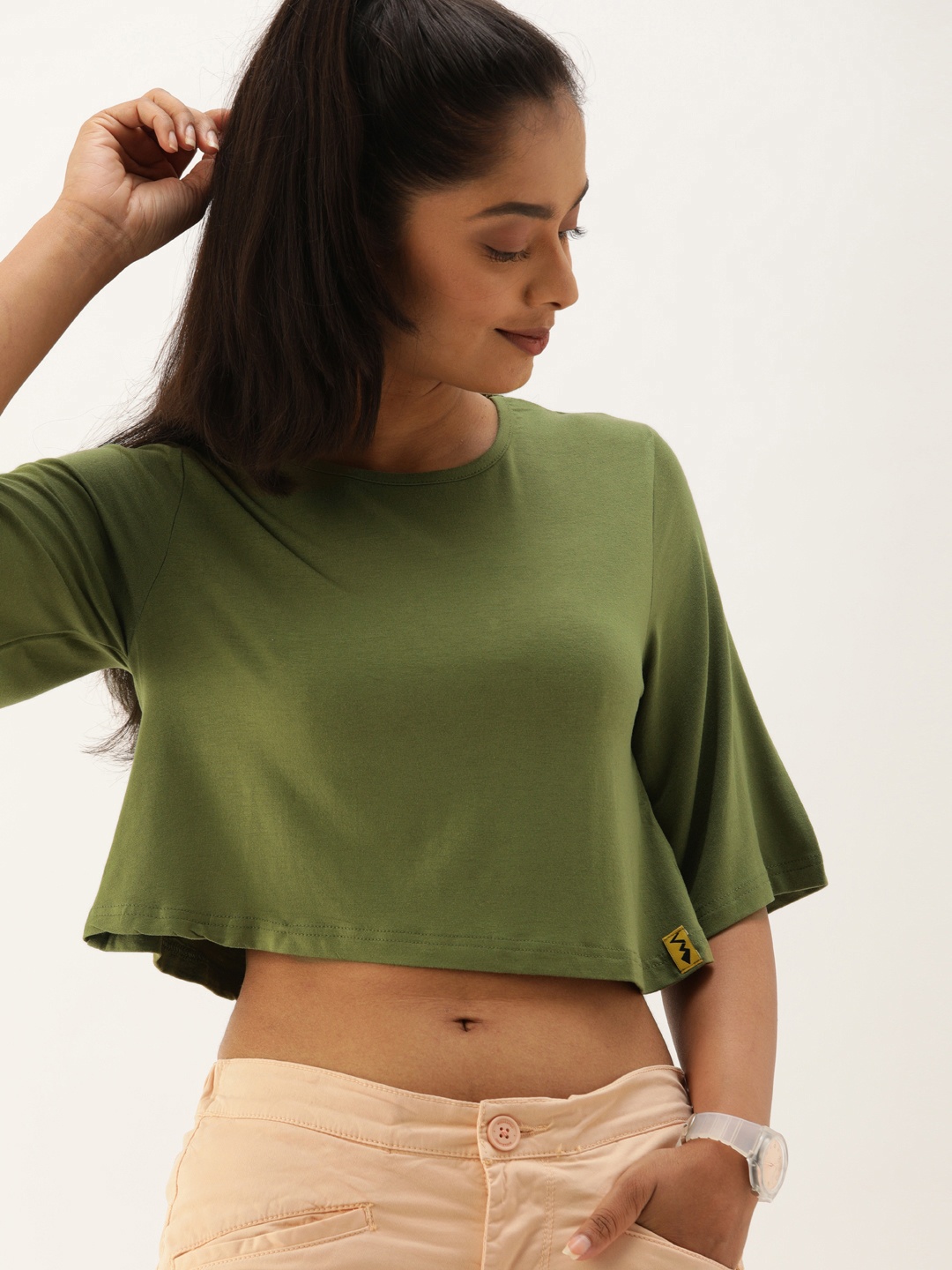 

Campus Sutra Women Olive Green Solid Boxy Crop Pure Cotton Top