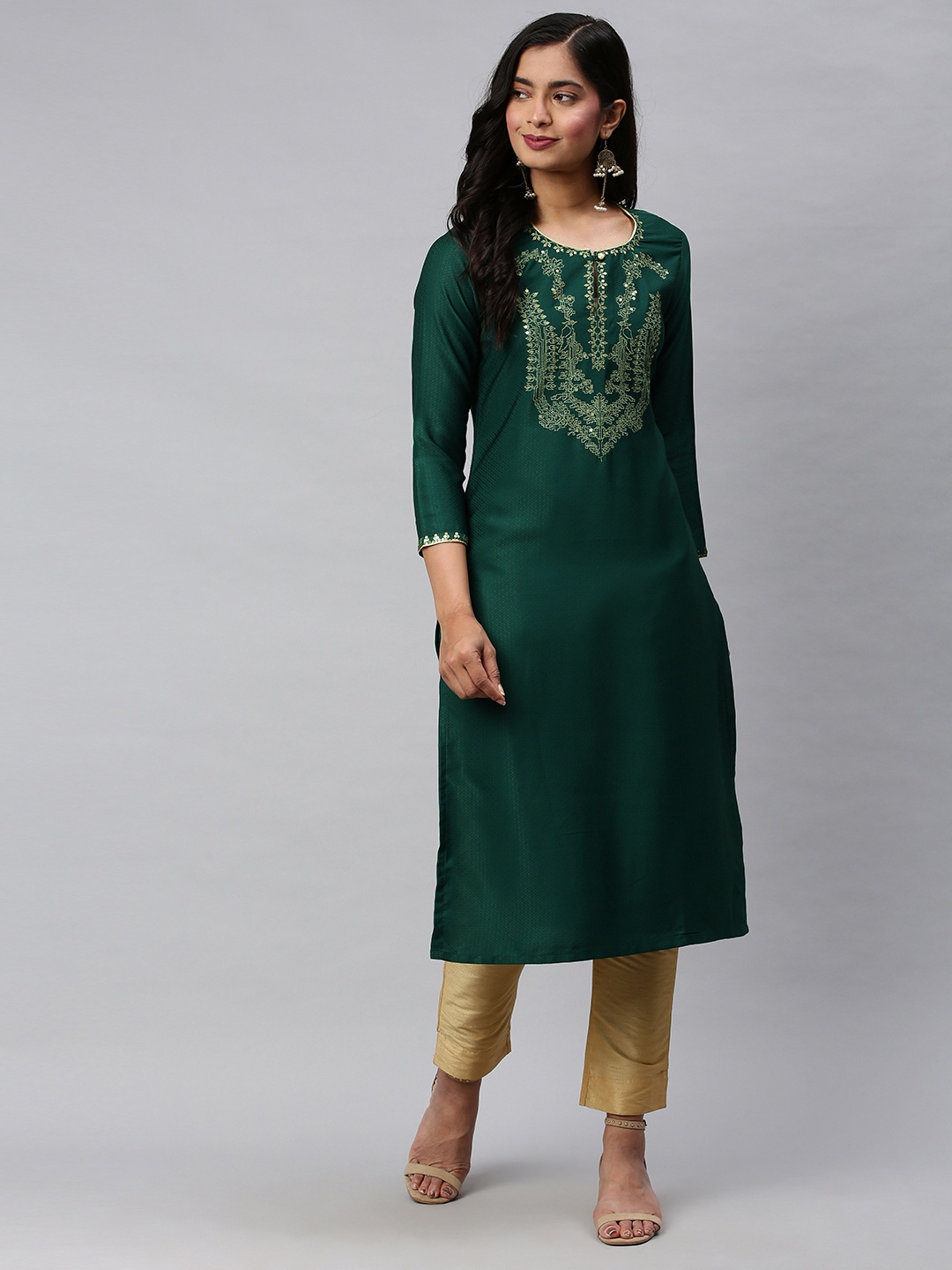 

AHIKA Women Teal Green Foil Printed Straight Kurta With Sequins Work