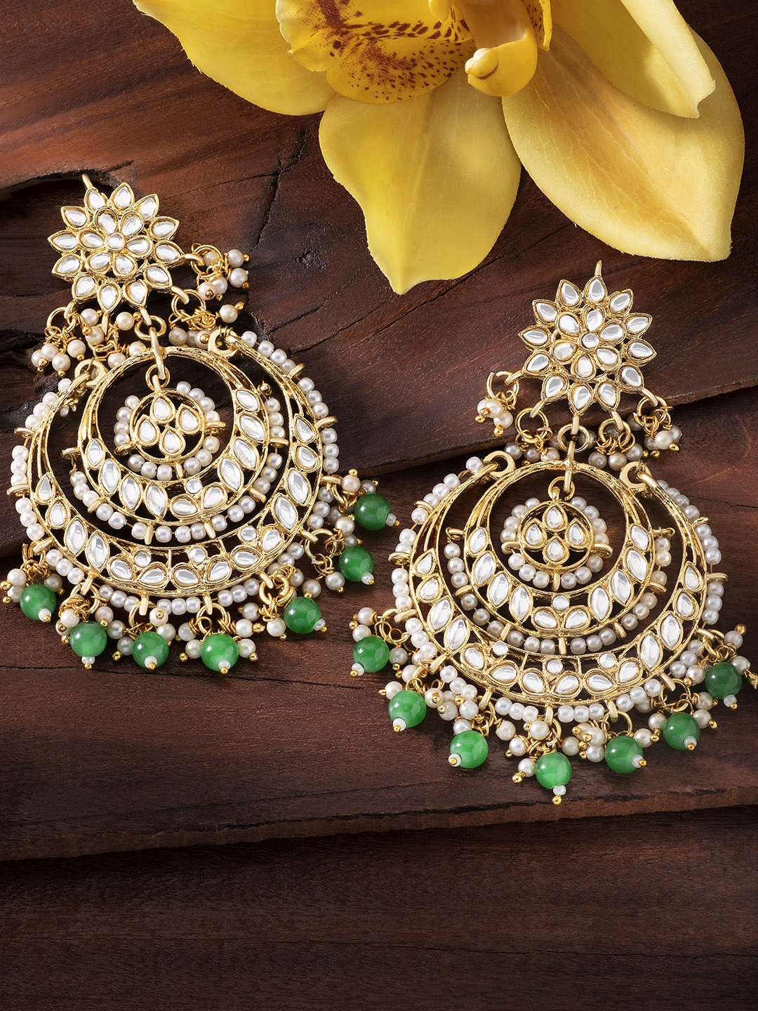 

Peora Gold-Plated Kundan Studded Classic Chandbalis