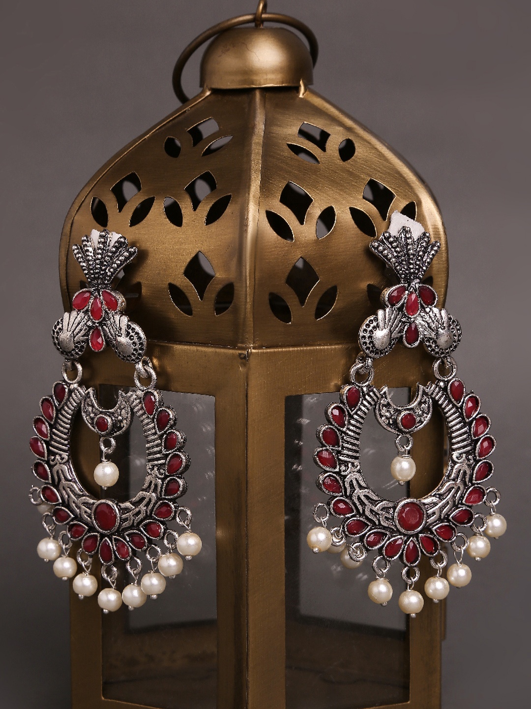 

OOMPH Silver-Toned & Maroon Oxidised Floral Drop Earrings