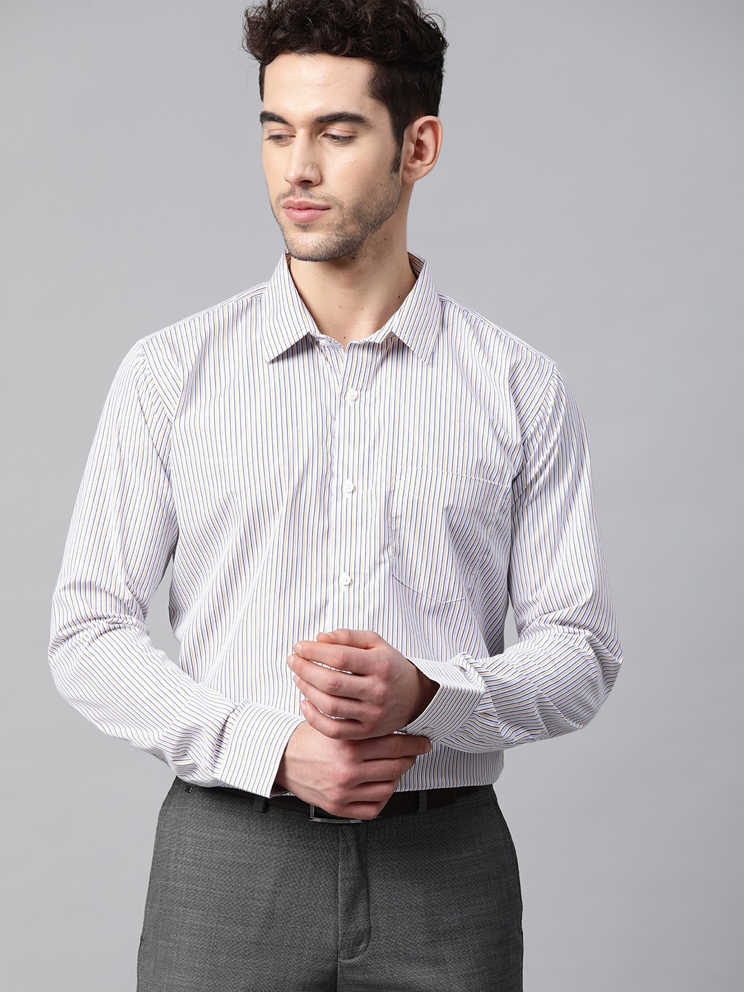 

DENNISON Men White & Blue Smart Slim Fit Striped Formal Shirt