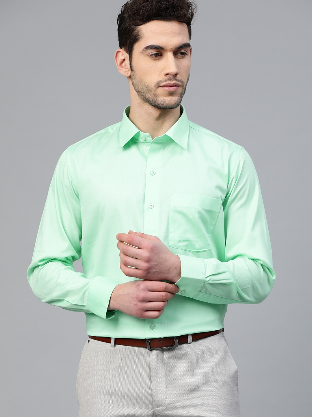 

DENNISON Men Green Smart Regular Fit Solid Formal Shirt