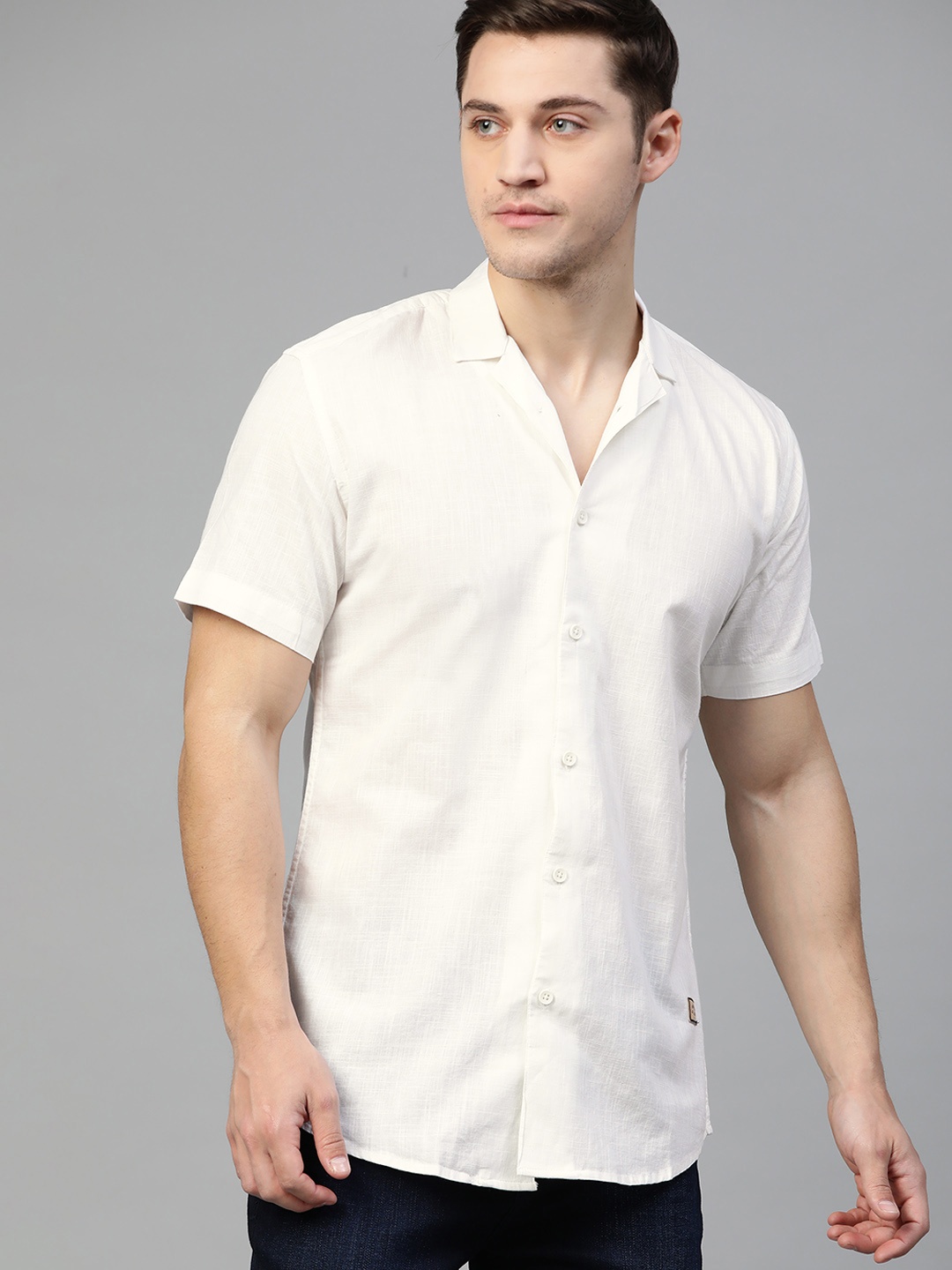 

DENNISON Men White Smart Slim Fit Solid Cotton Linen Casual Shirt