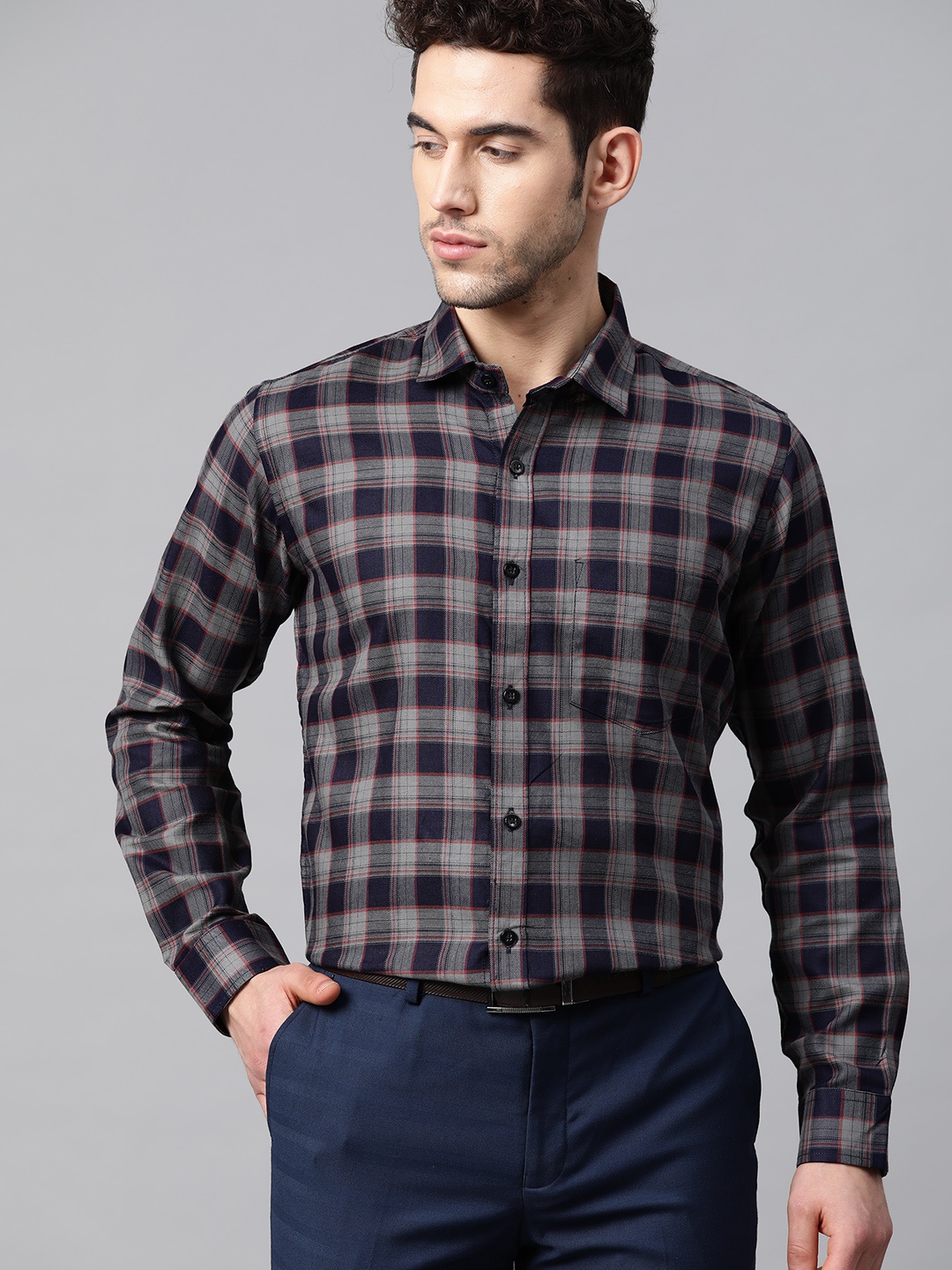 

DENNISON Men Grey & Navy Blue Smart Slim Fit Checked Formal Shirt