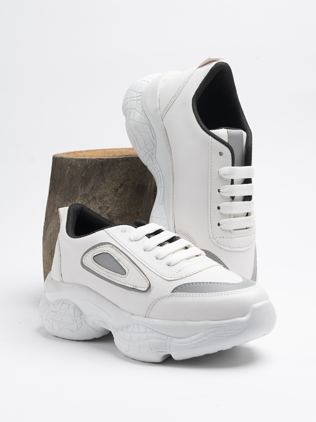 

Shoetopia Girls White Sneakers
