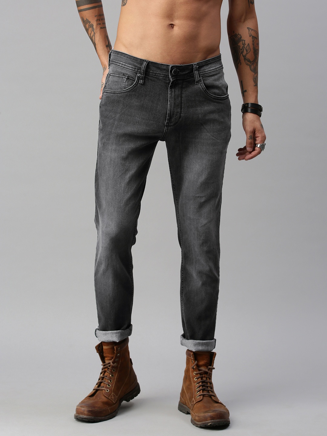 

The Roadster Lifestyle Co Men Black Skinny Fit Heavy Fade Stretchable Jeans