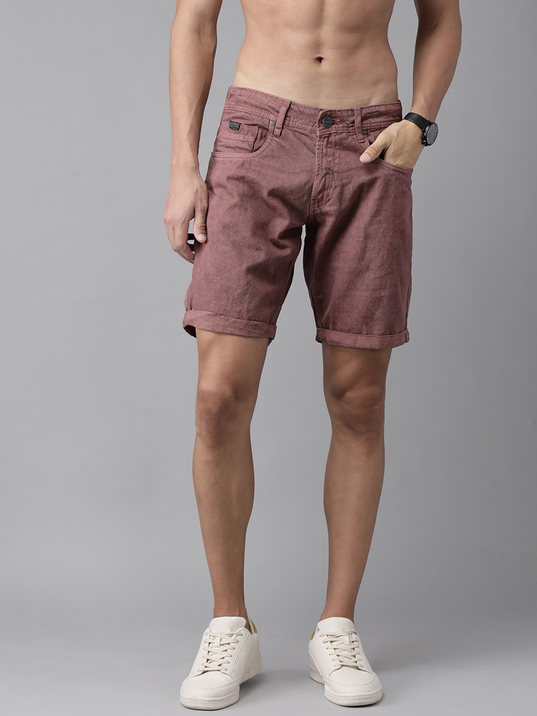 

Roadster Men Mauve Solid Denim Shorts