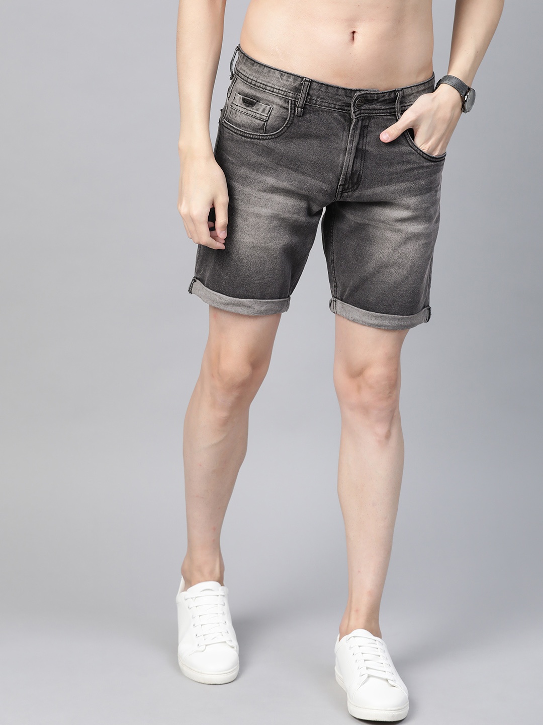 

The Roadster Lifestyle Co Men Charcoal Grey Washed Mid-Rise Denim Shorts