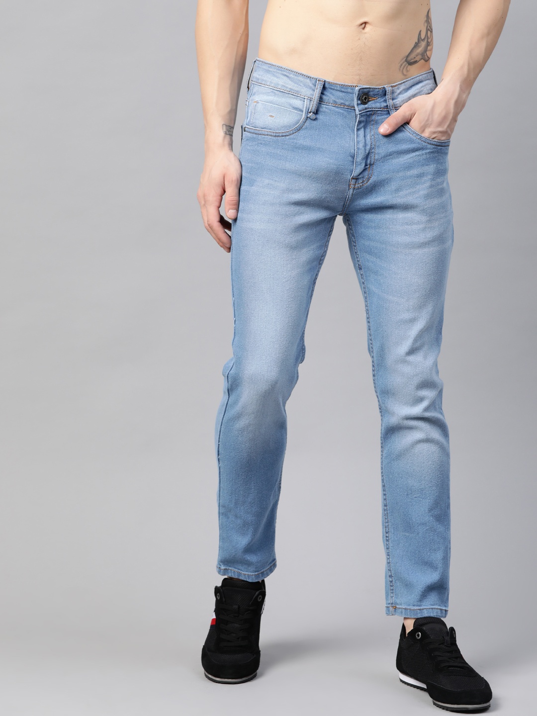 

The Roadster Lifestyle Co Men Blue Skinny Fit Light Fade Stretchable Jeans