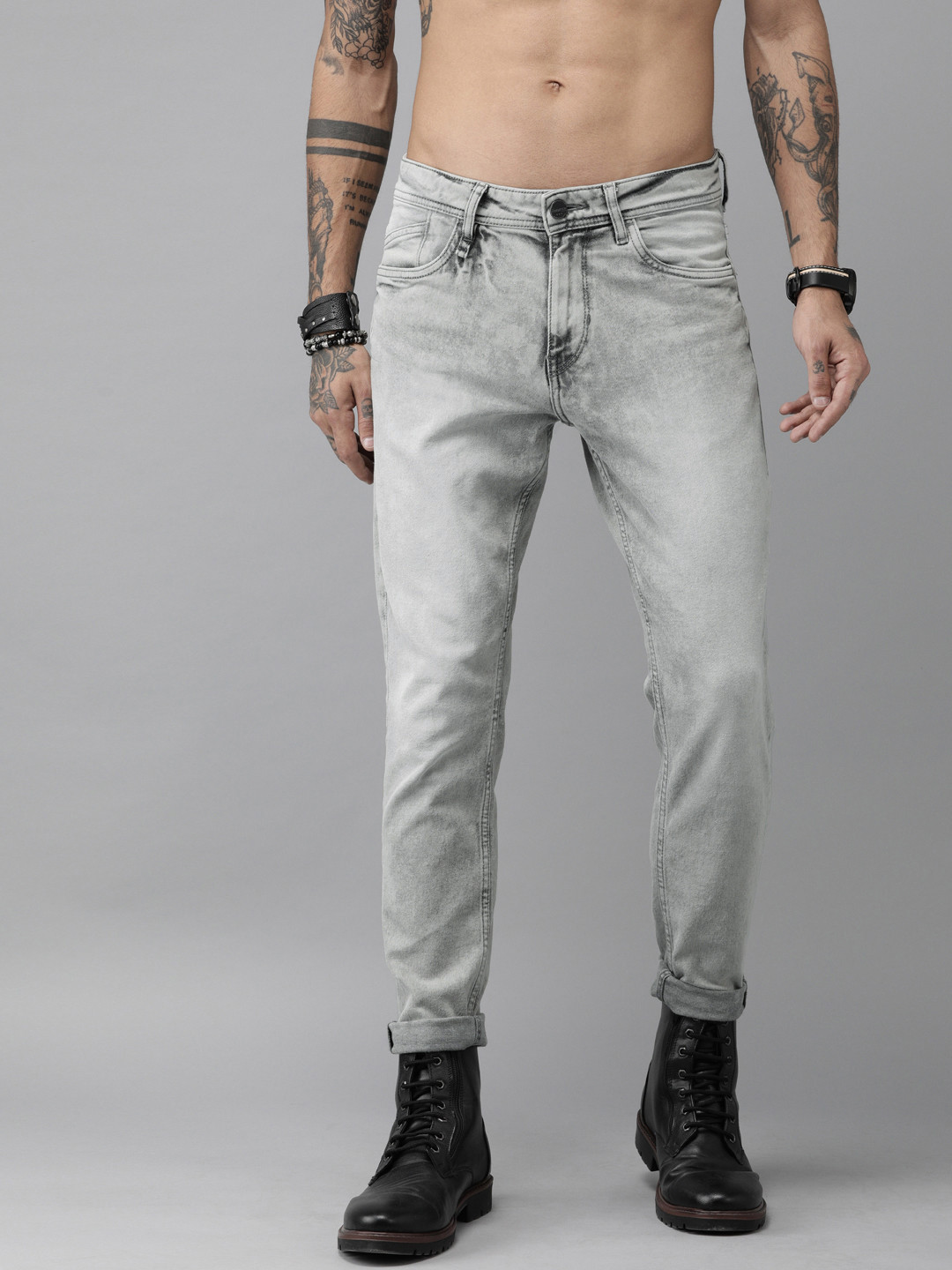 

The Roadster Lifestyle Co Men Black Regular Fit Mid-Rise Clean Look Jeans