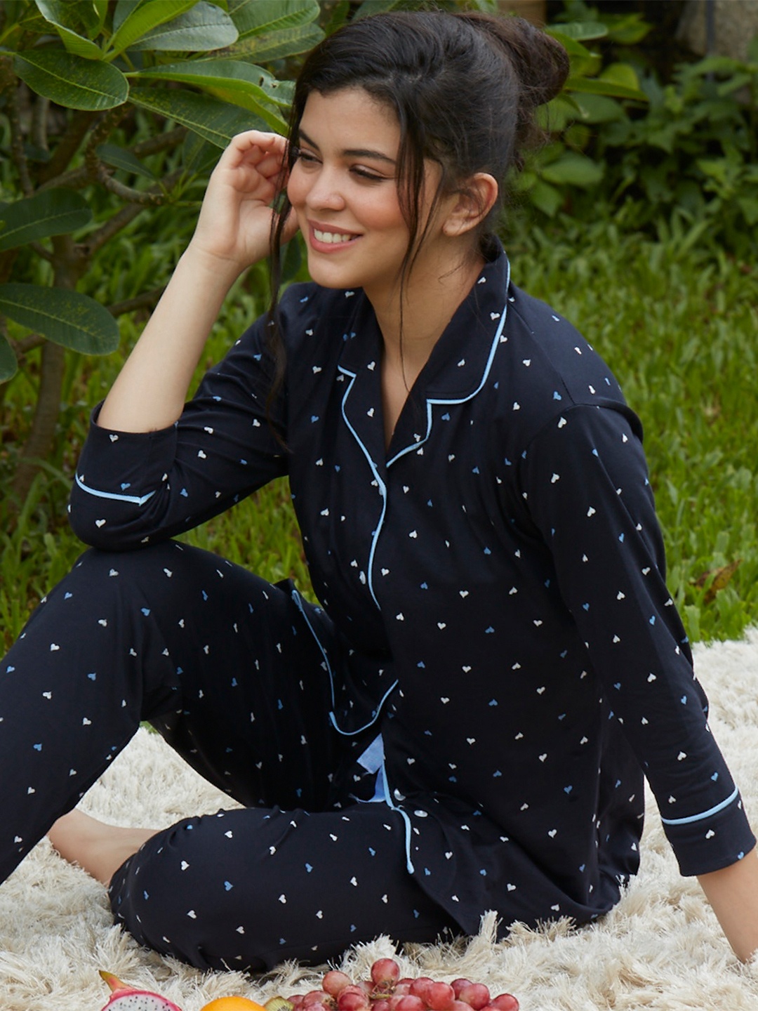 

Zeyo Women Navy Blue Heart Printed Night suit