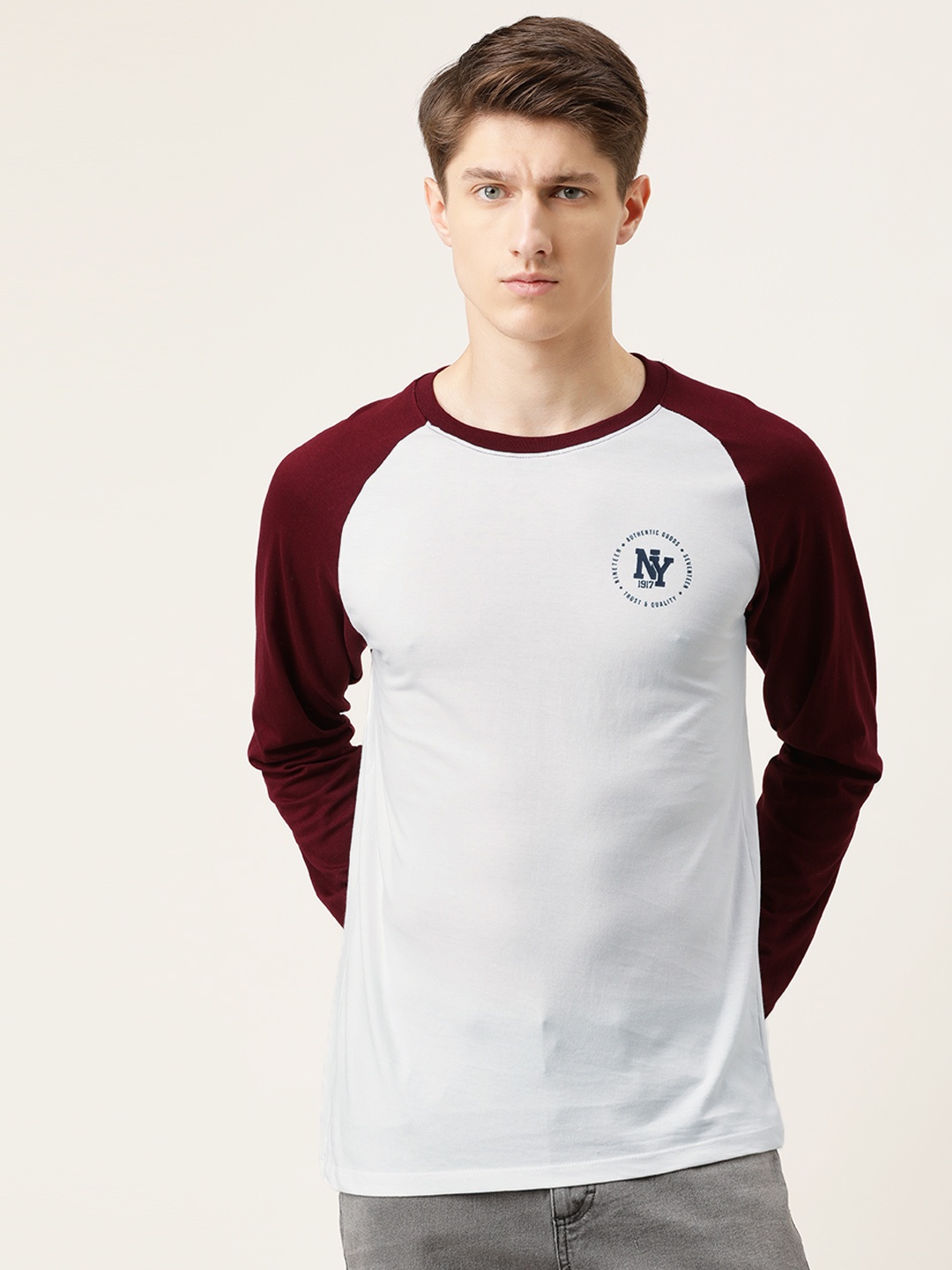 

The Indian Garage Co Men White & Burgundy Colourblocked Round Neck T-shirt