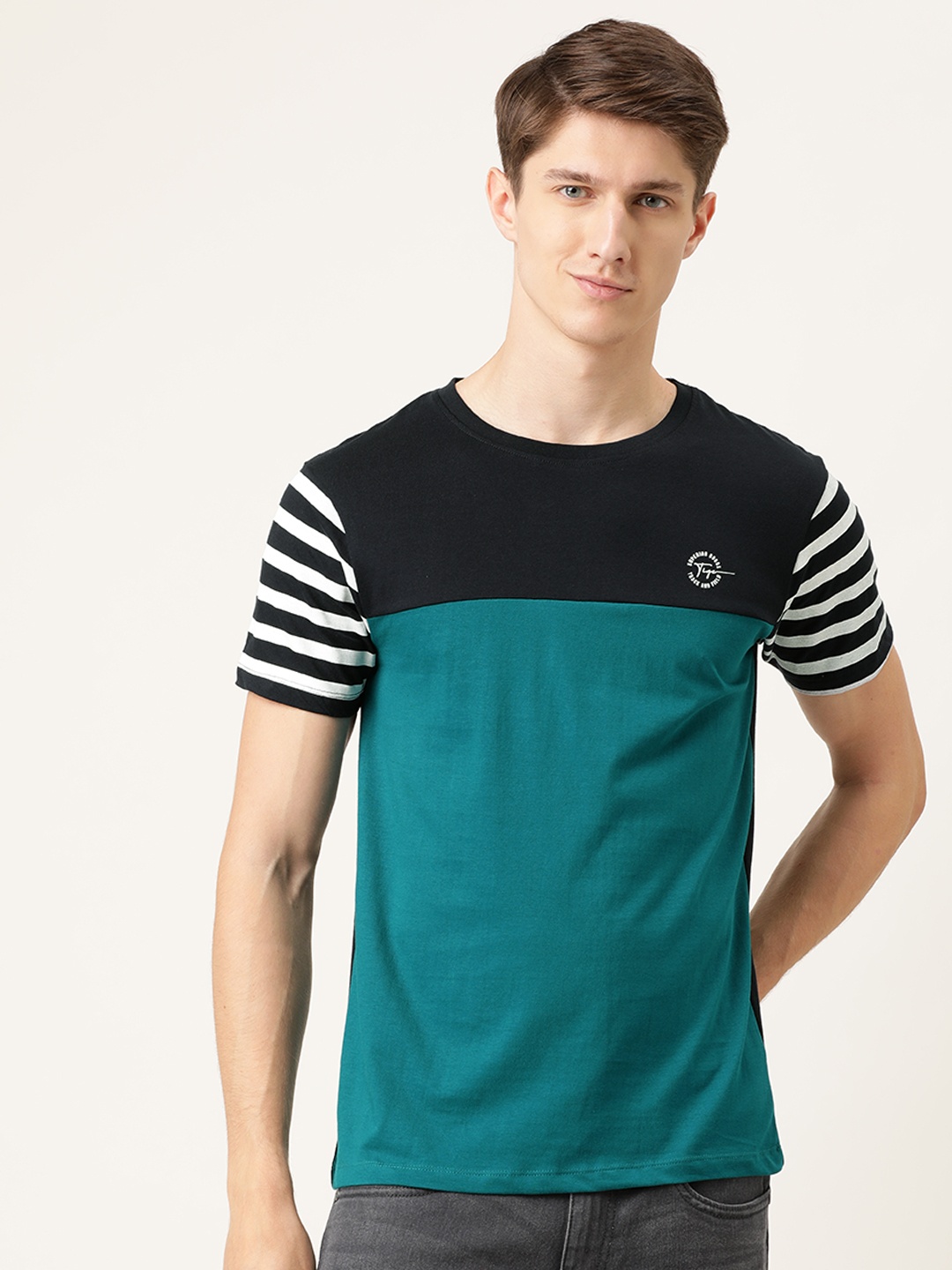 

The Indian Garage Co Men Teal Blue Black Colourblocked Round Neck Pure Cotton T-shirt