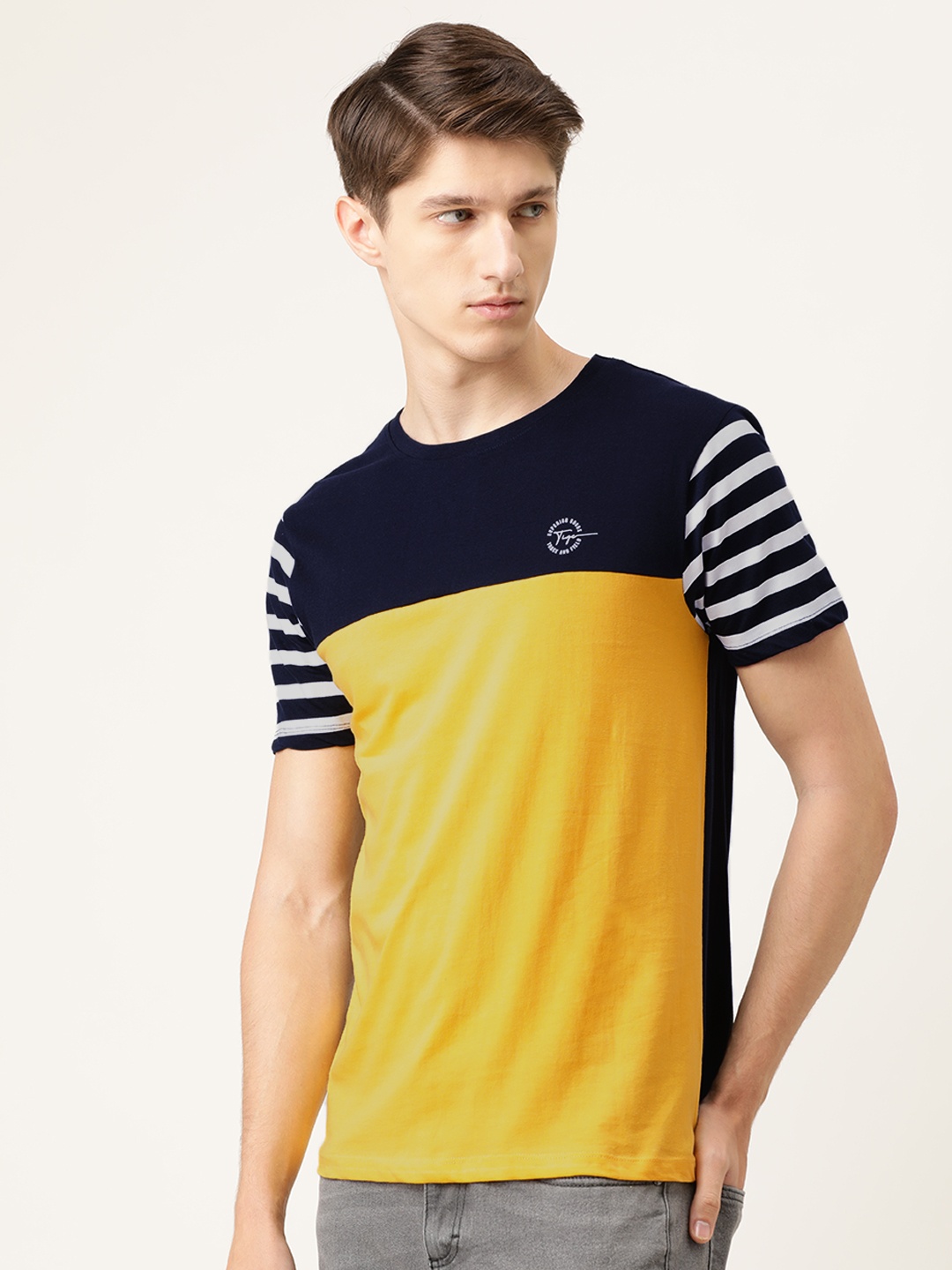 

The Indian Garage Co Men Yellow & Black Colourblocked Round Neck T-shirt