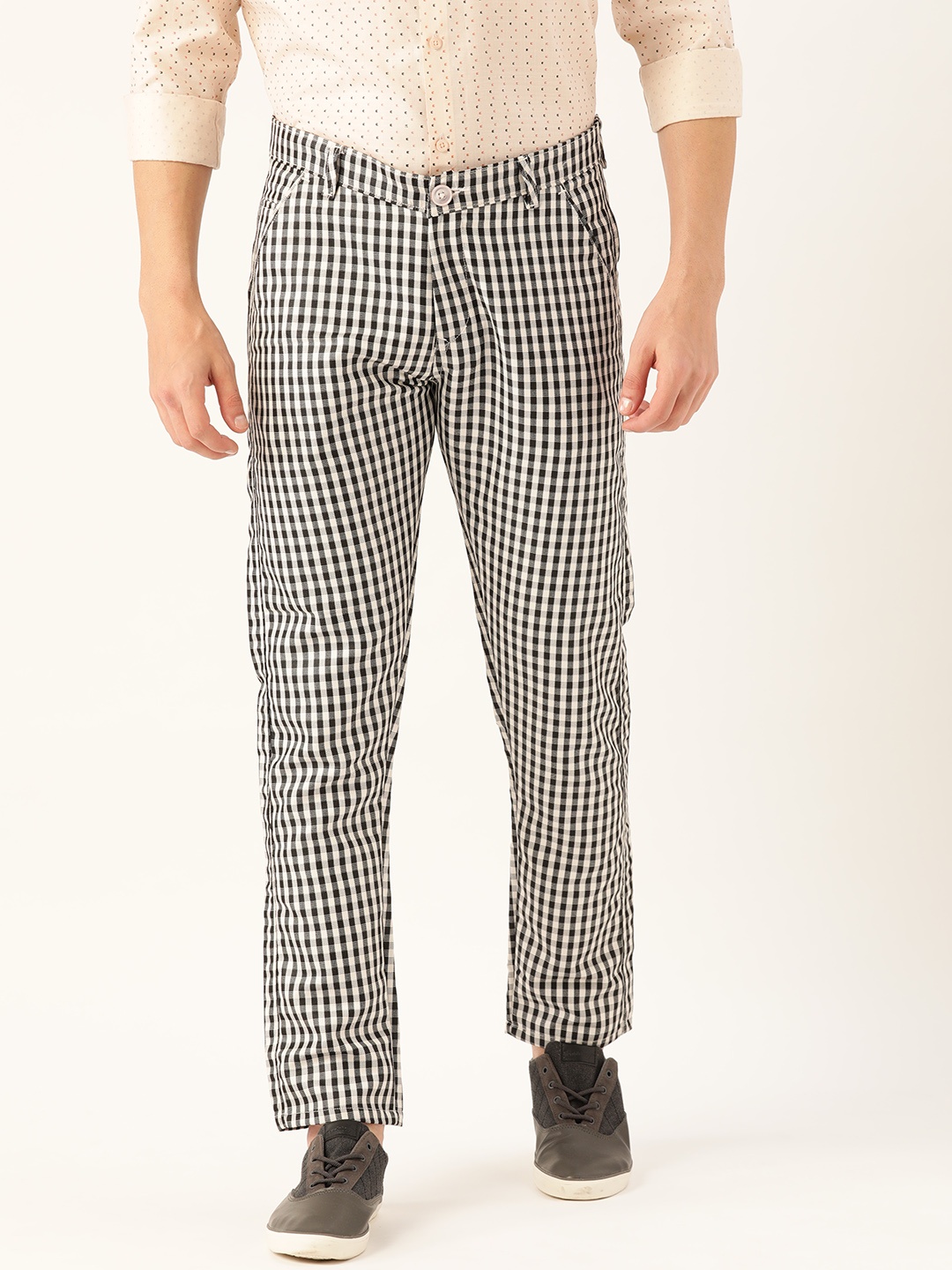 

SOJANYA Men Black & White Smart Regular Fit Checked Trousers