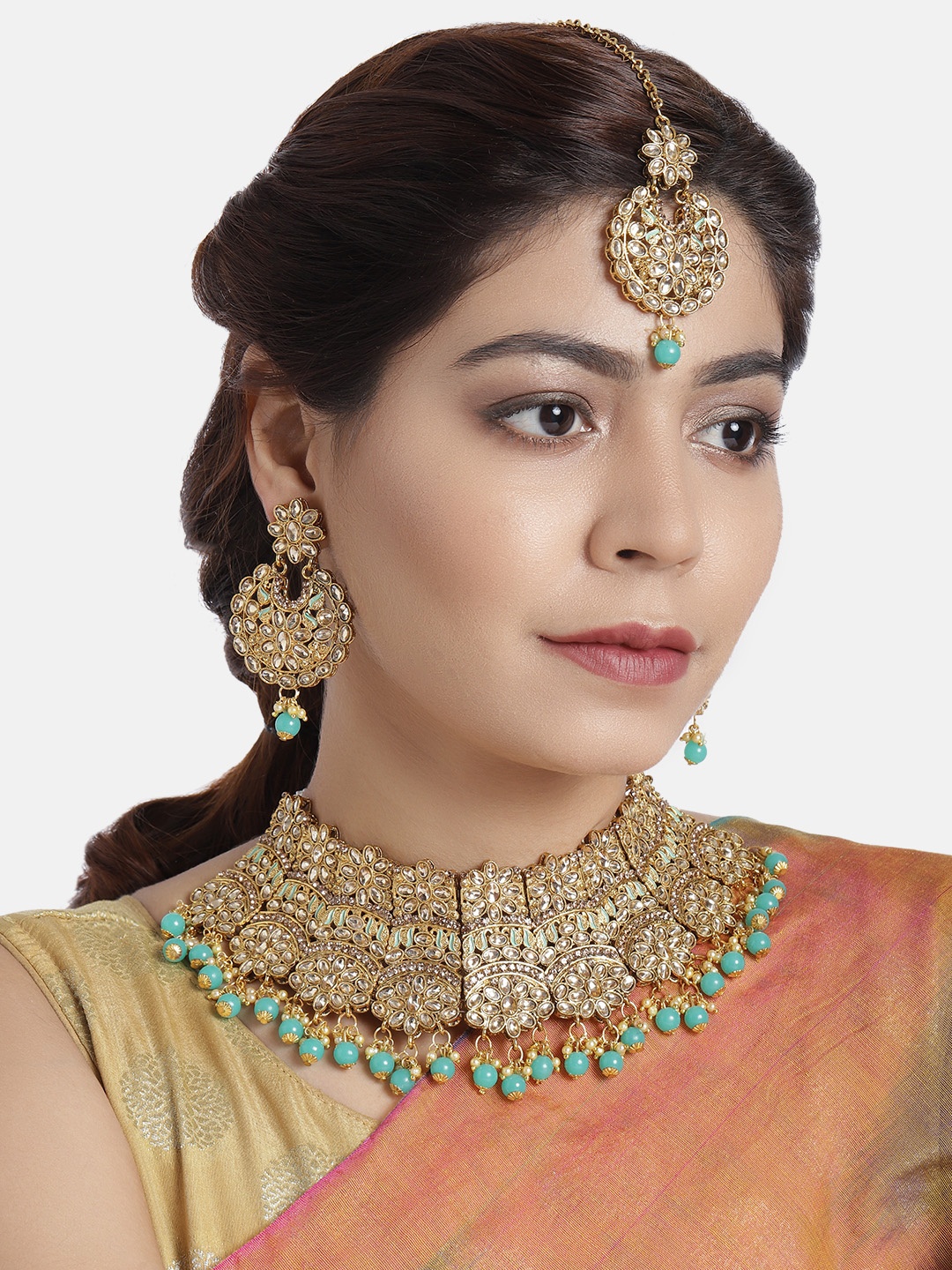 

AccessHer Brass Plated Gold-Toned & White Kundan Studded Choker Jewellery set