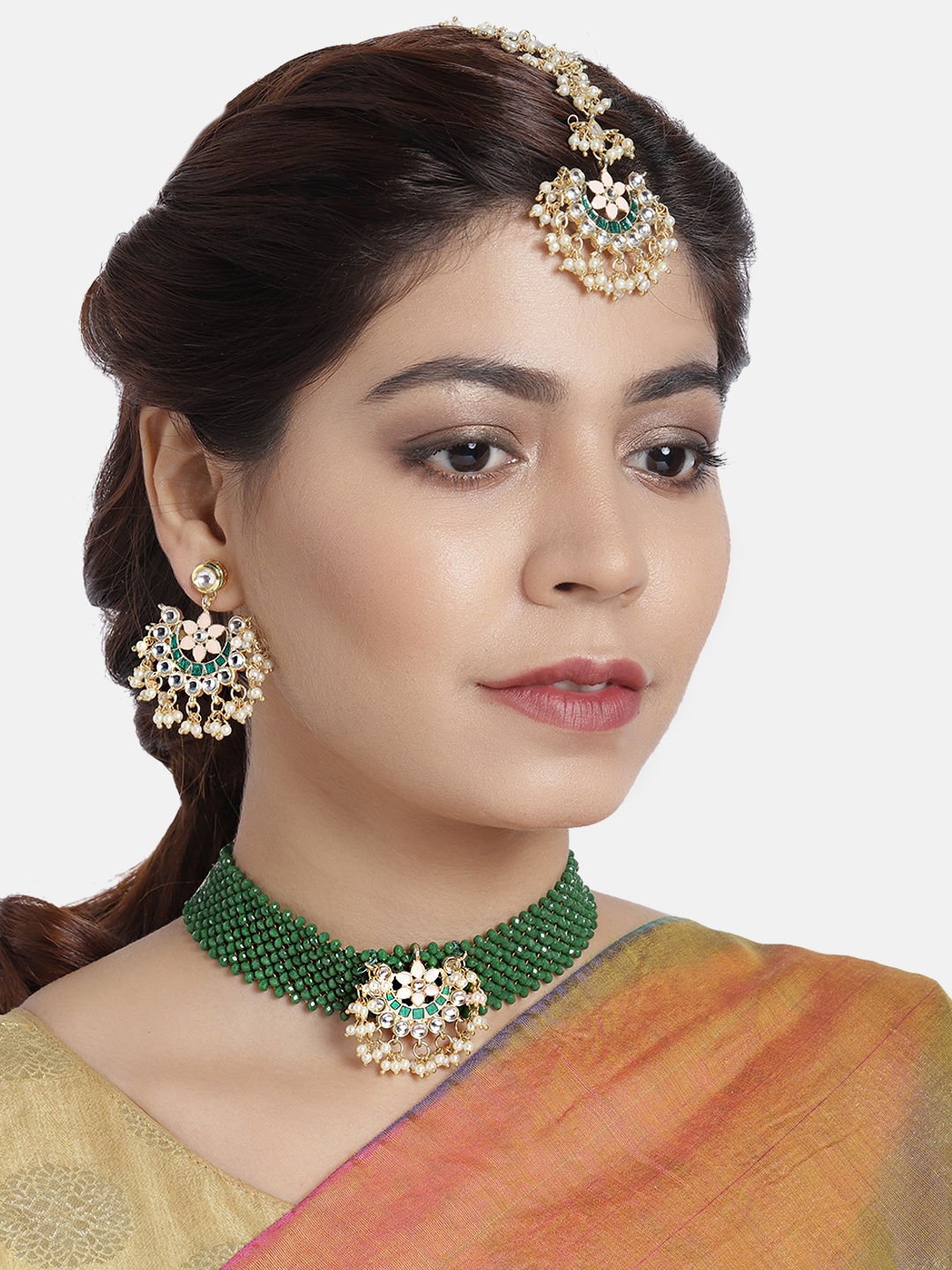 

AccessHer Brass-Plated Green & White Kundan Studded Enamelled Choker Jewellery Set