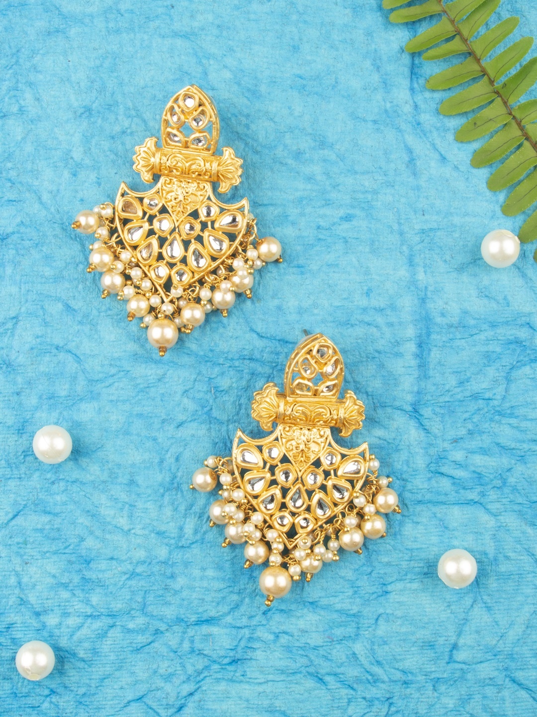 

AccessHer White Gold-Plated Lightweight Enamelled Kundan Classic Drop Earrings