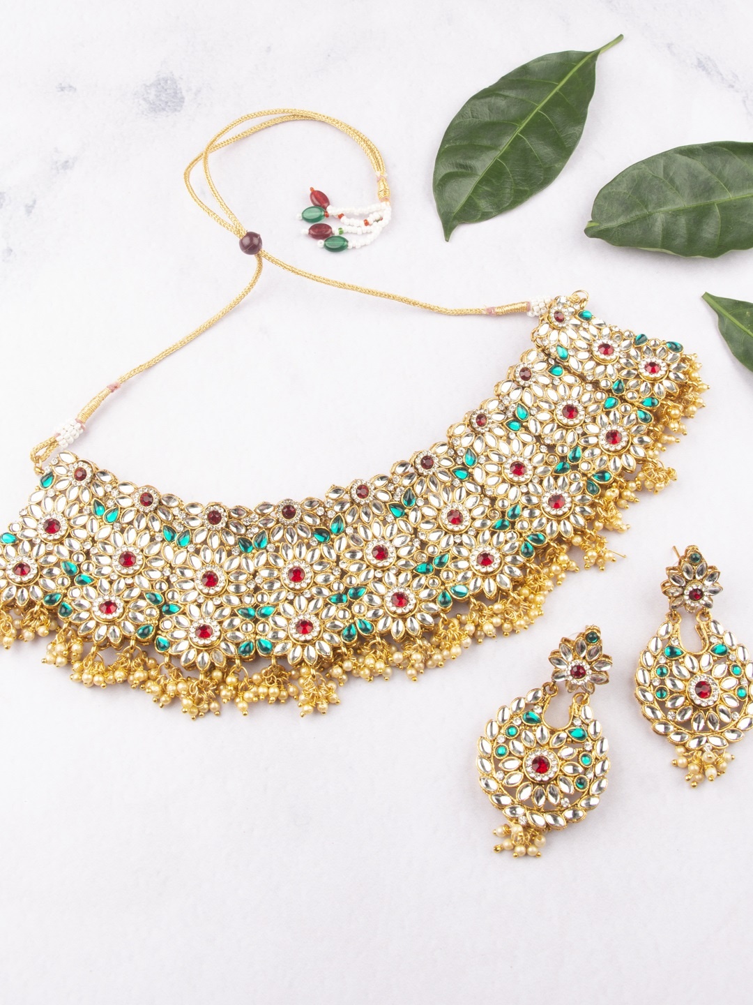 

AccessHer Brass-Plated Gold-Toned Kundan Studded Choker Jewellery Set