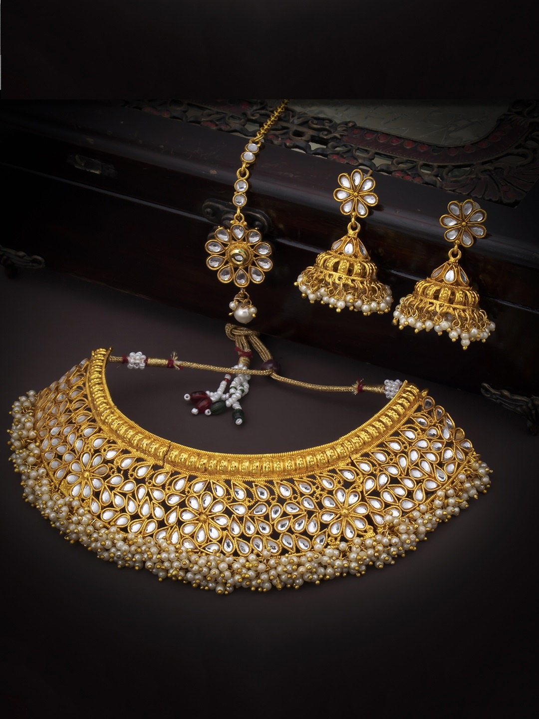 

Sukkhi Gold-Plated White Kundan & Pearl Studded Antique Jewellery Set