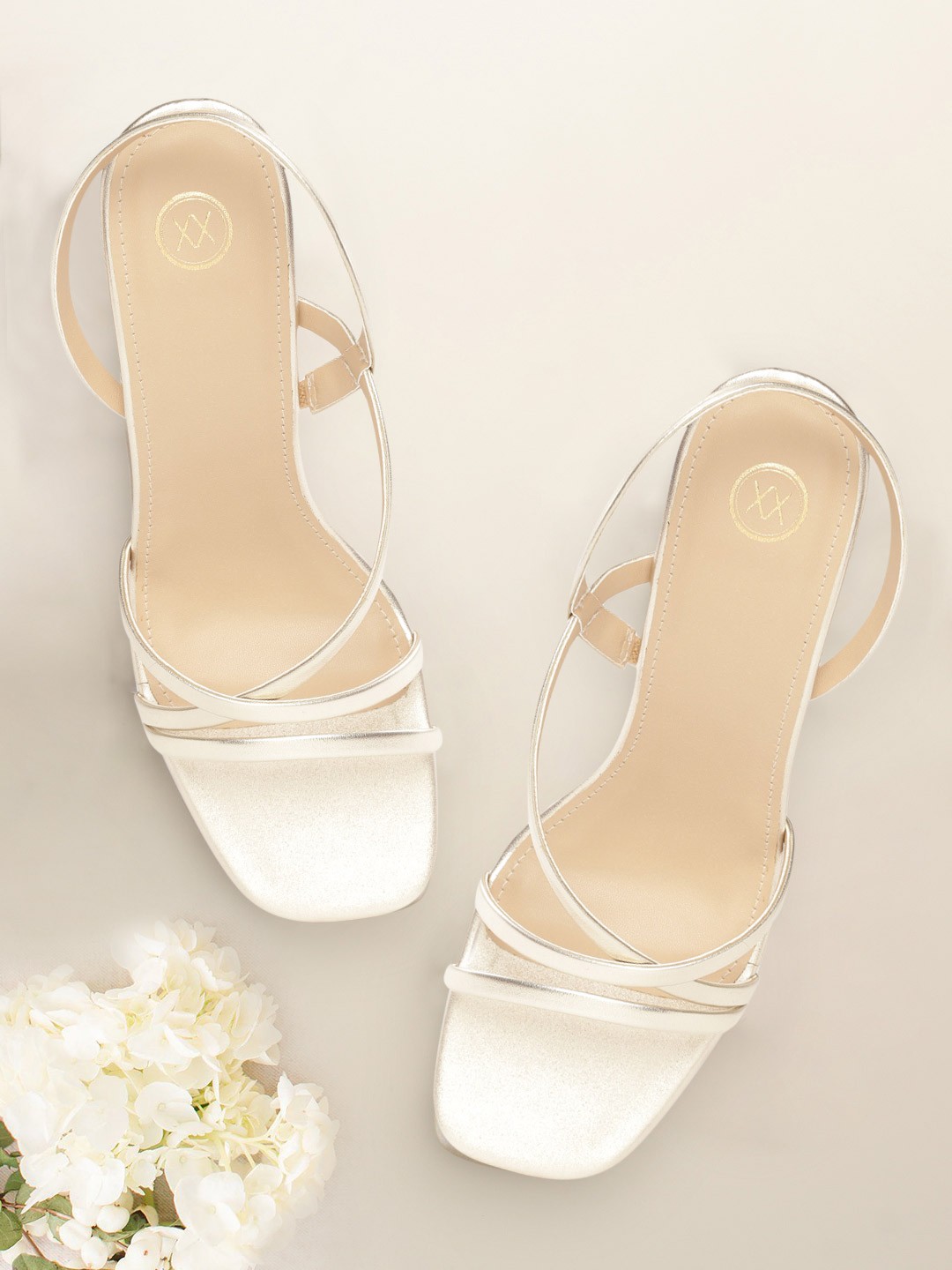

20Dresses Women Gold-Toned Solid Block Heels