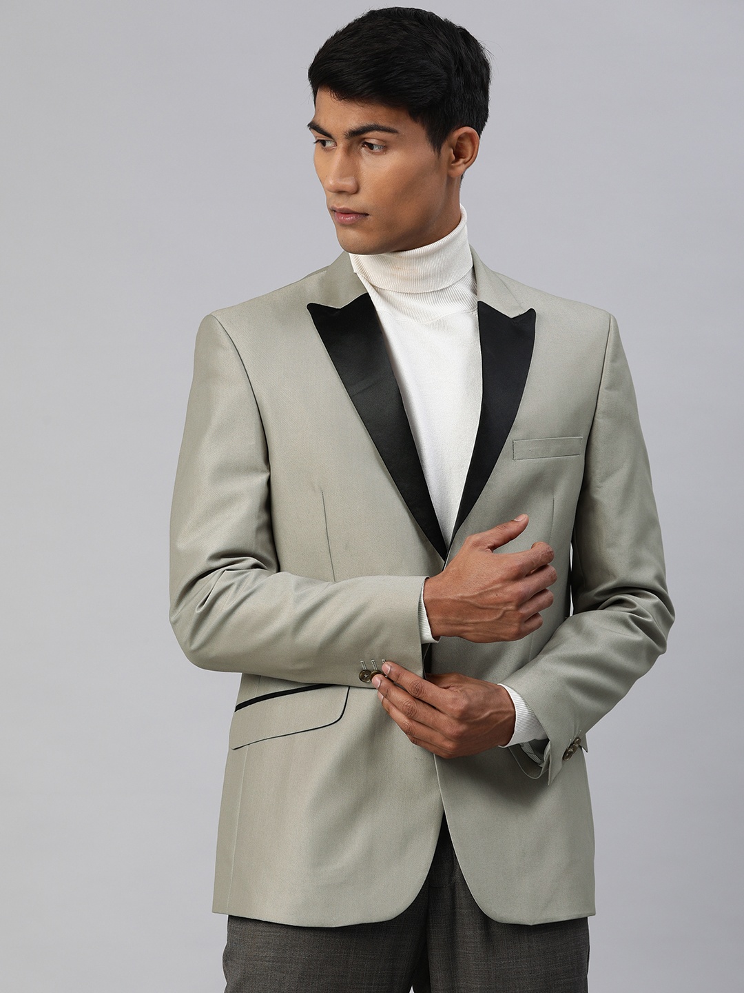 

Allen Solly Men Grey Solid Regular Fit Single-Breasted Formal Blazer