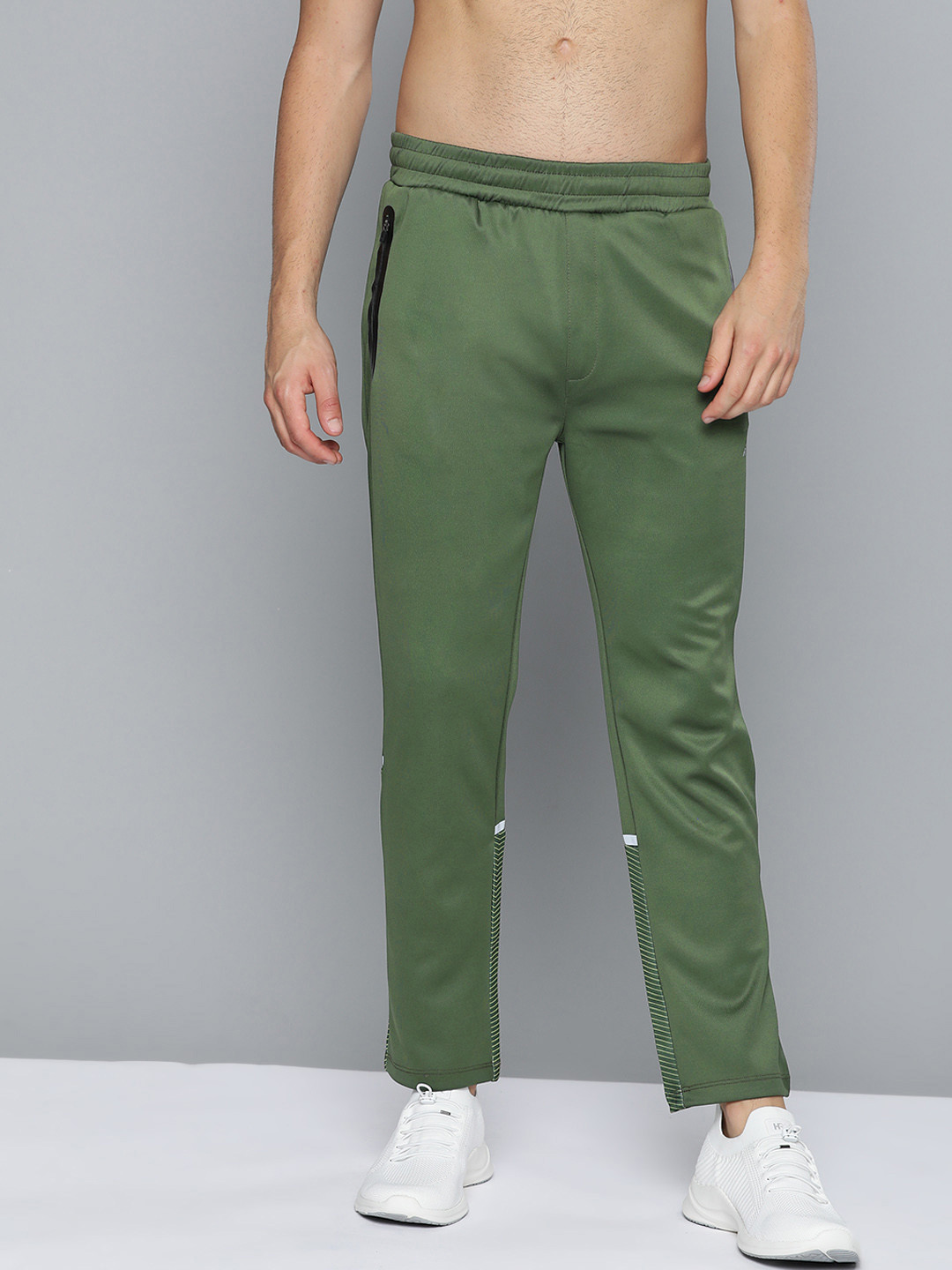

HRX By Hrithik Roshan Men Black Forest Colourblock Slim Fit Rapid-Dry Antimicrobial Running Track Pants, Olive