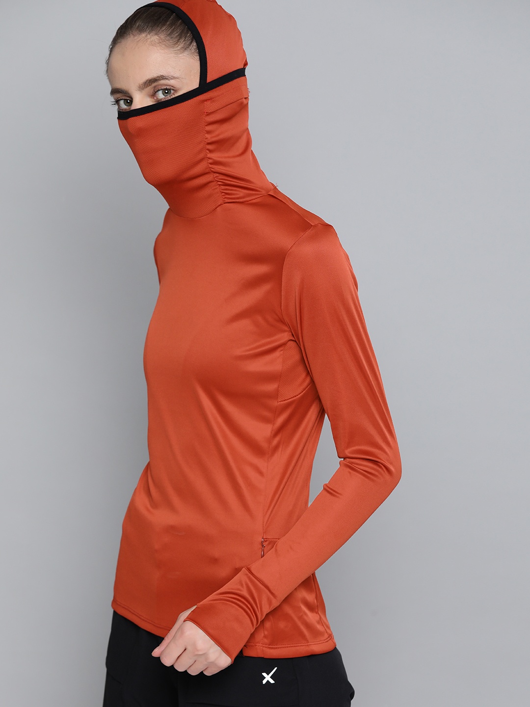 

HRX By Hrithik Roshan Women Red Solid Convertable Neck Antimicrobial Outdoor Tshirt