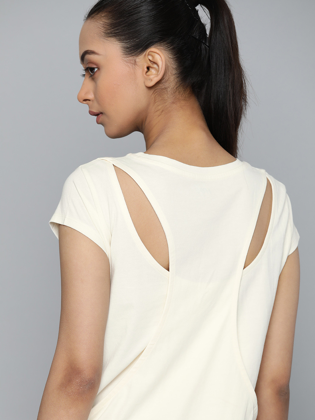 

HRX By Hrithik Roshan Women Unbleached Solid Organic Cotton Antimicrobial Yoga Tshirt, Off white