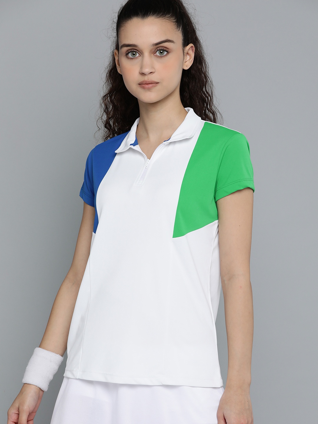 

HRX By Hrithik Roshan Women Optic White & Strong Blue & Kelly Green Colourblock Rapid-Dry Anti-Static Antimicrobial Racketsport Tshirt