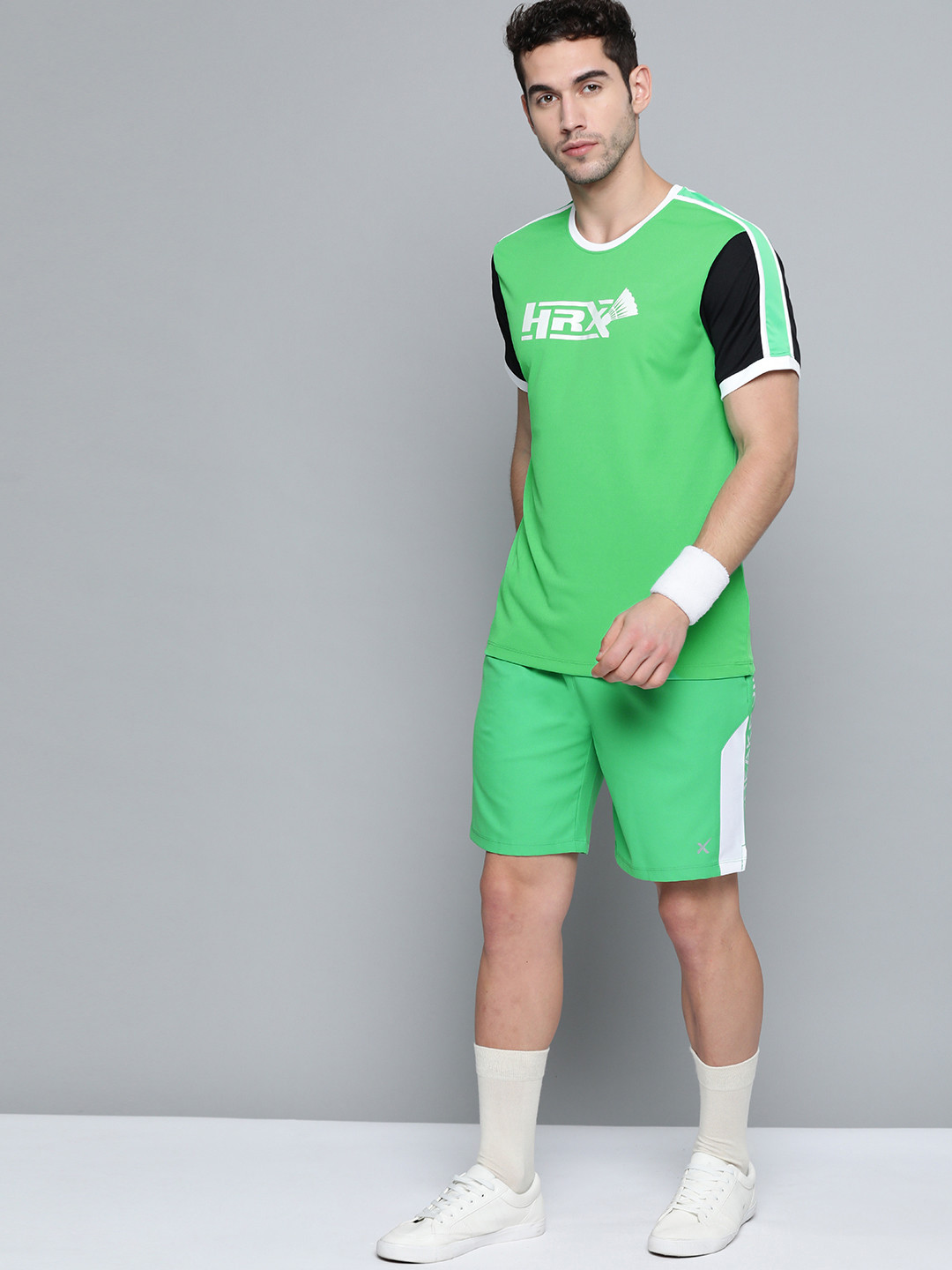 

HRX By Hrithik Roshan Men Kelly Green & Jet Black Colourblock Rapid-Dry Antimicrobial Anti-Static Racketsport Tshirt