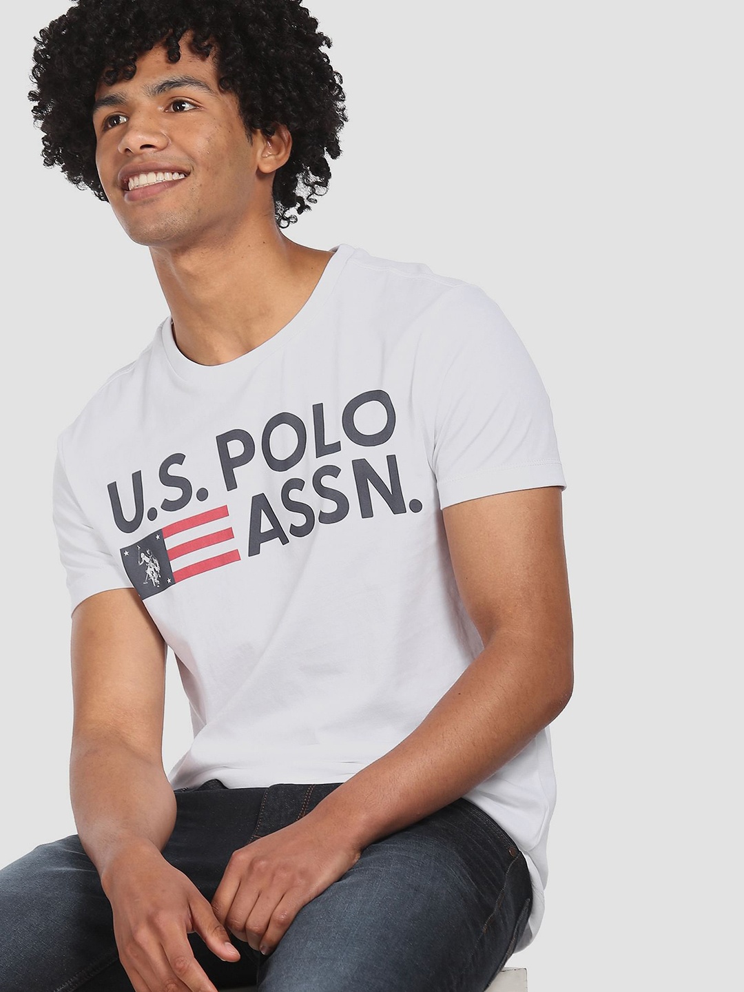 

U.S. Polo Assn. Denim Co. Men White Printed Slim Fit Round Neck Pure Cotton T-shirt