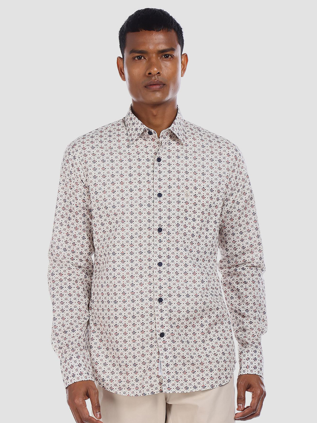 

U.S. Polo Assn. Men Off-White & Orange Tailored Fit Printed Casual Shirt