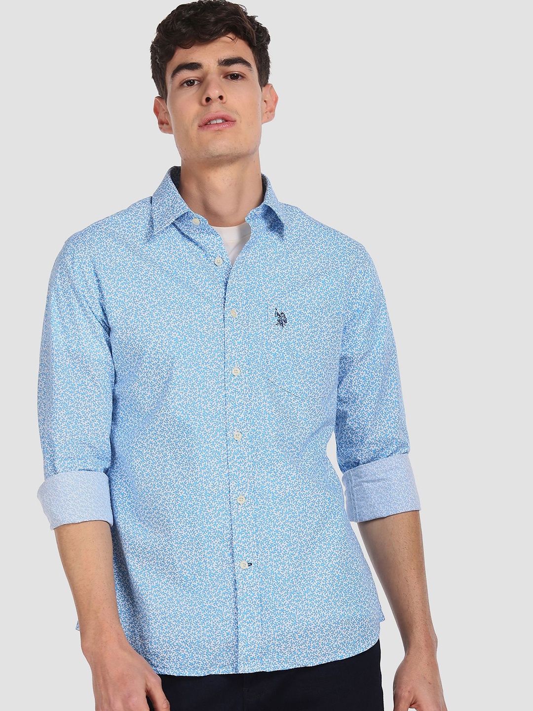 

U.S. Polo Assn. Men White & Blue Tailored Fit Printed Casual Shirt