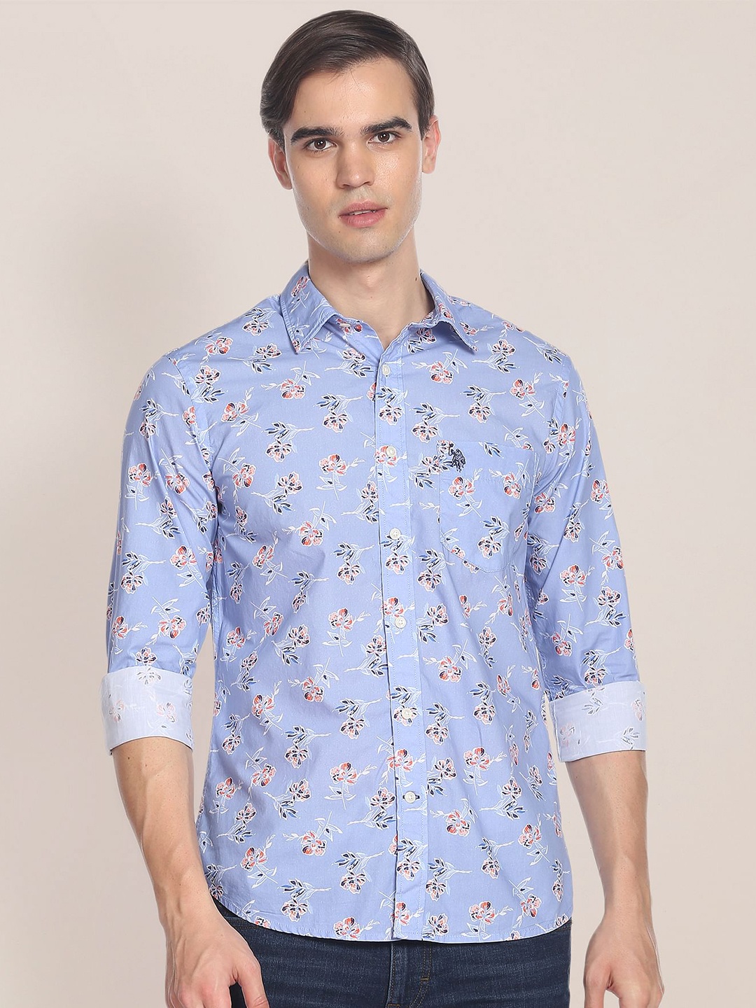 

U.S. Polo Assn. Men Blue & White Tailored Fit Floral Printed Casual Shirt