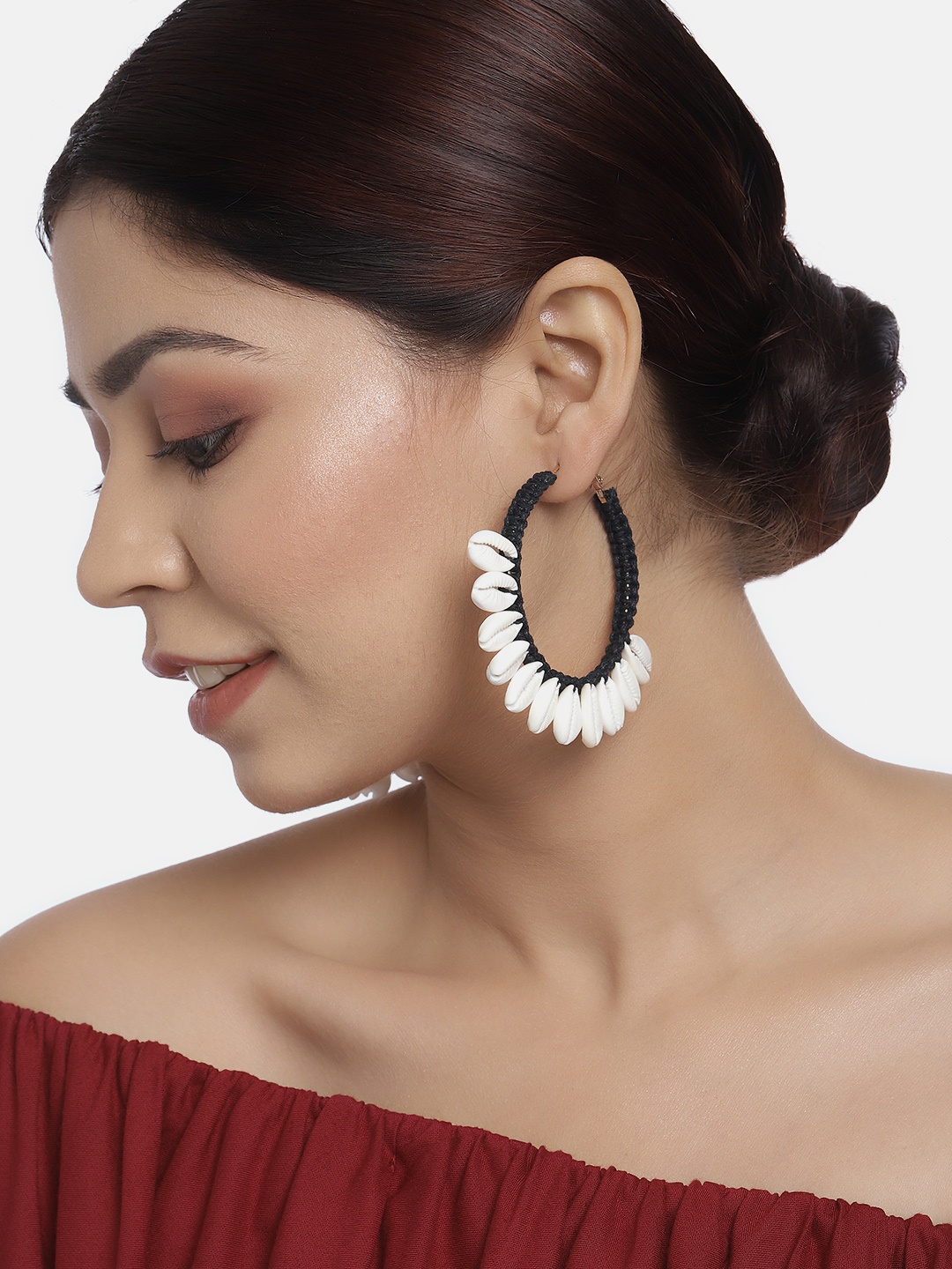 

justpeachy White Circular Cowrie Shell Hoop Earrings