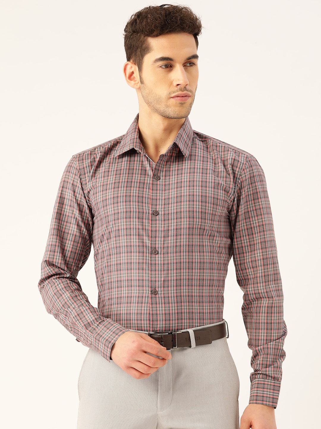 

SOJANYA Men Charcoal Grey & Pink Classic Regular Fit Checked Formal Shirt