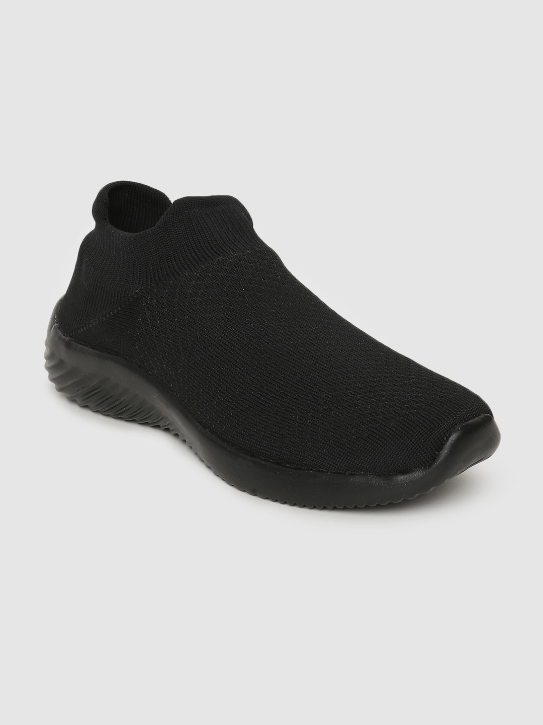 

The Roadster Lifestyle Co Men Black Running Shoes