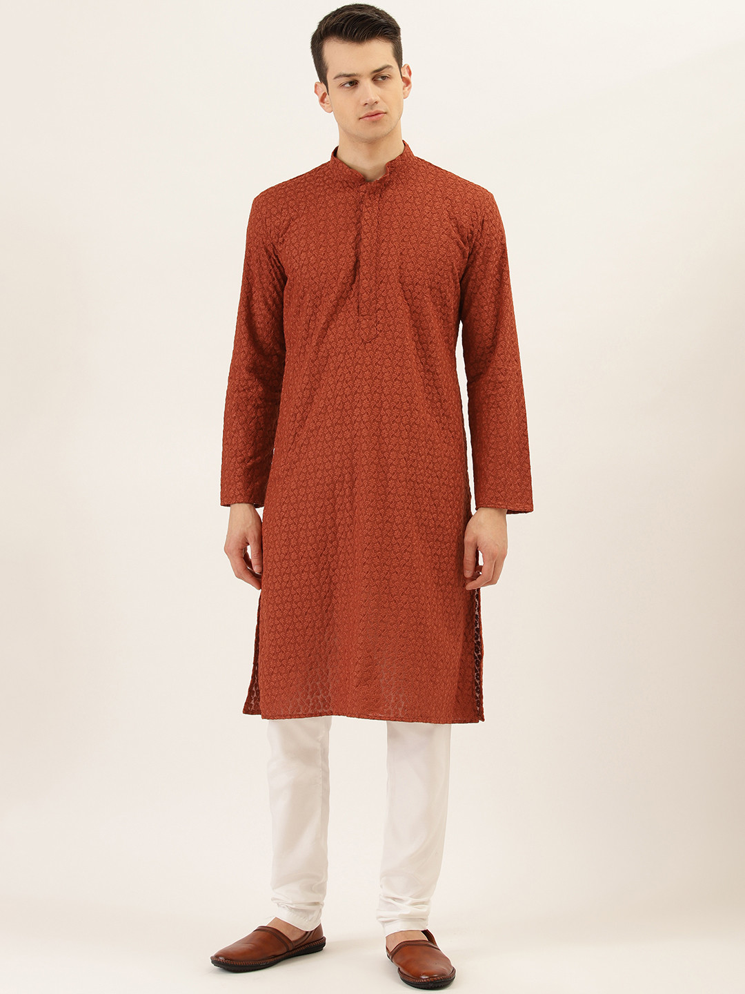 

RAJUBHAI HARGOVINDAS Men Rust Brown & Off-White Chikankari Embroidered Cotton Kurta Set