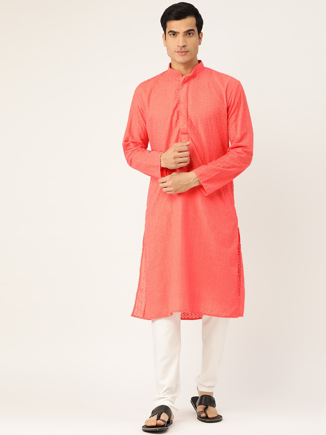 

RAJUBHAI HARGOVINDAS Men Pink & White Embroidered Kurta with Churidar