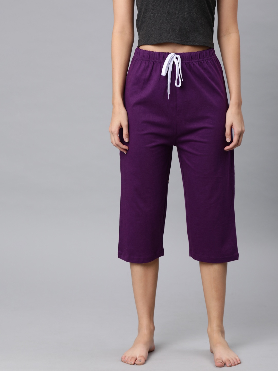 

QUARANTINE Women Purple Solid Regular Fit Capris