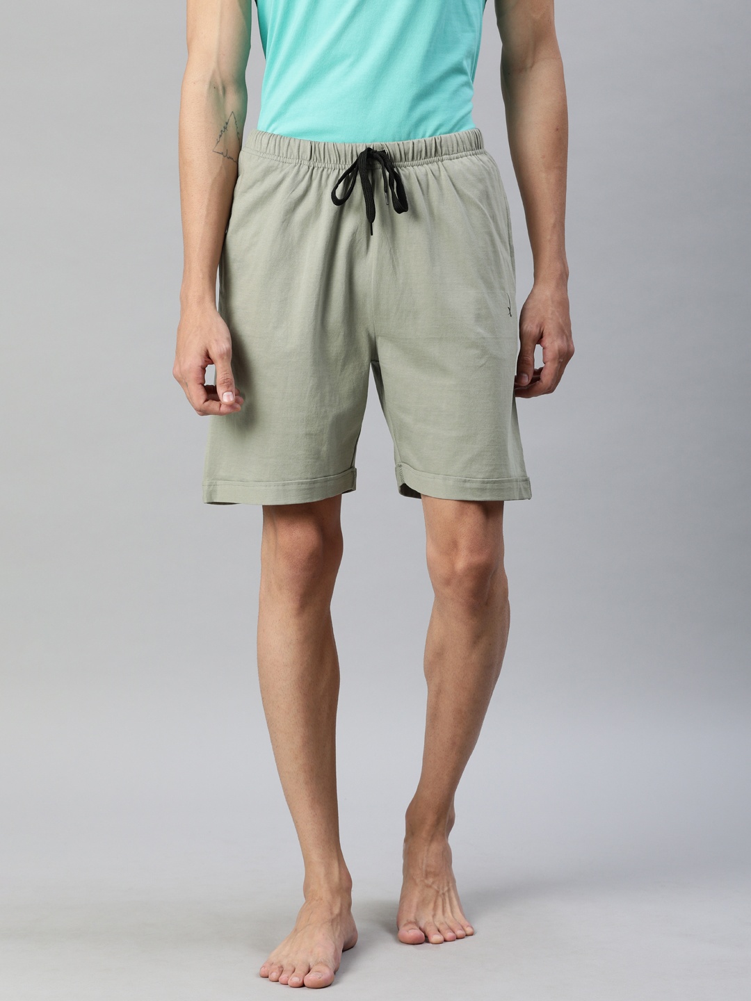 

QUARANTINE Men Grey Solid Lounge Shorts