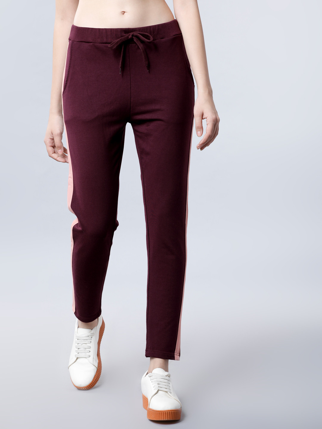 

Tokyo Talkies Women Burgundy Solid Slim-Fit Trackpants