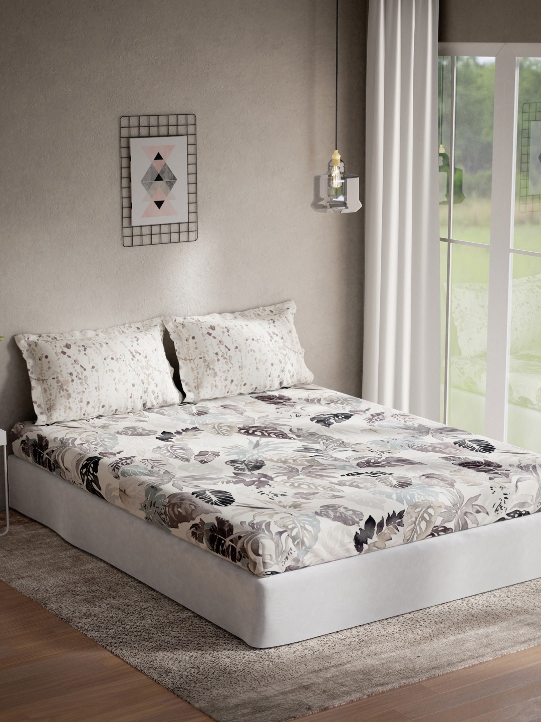 

DDecor Grey & White Floral Flat 140 TC 1 Queen Bedsheet with 2 Pillow Covers