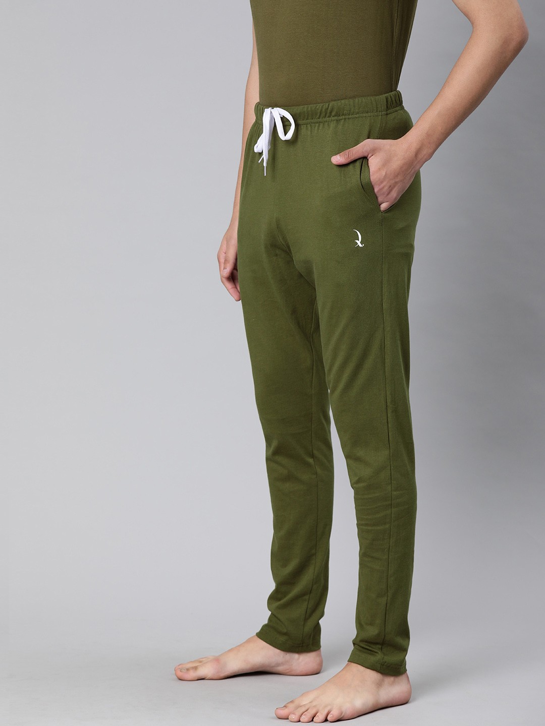 

QUARANTINE Men Olive Green Solid Lounge Pants