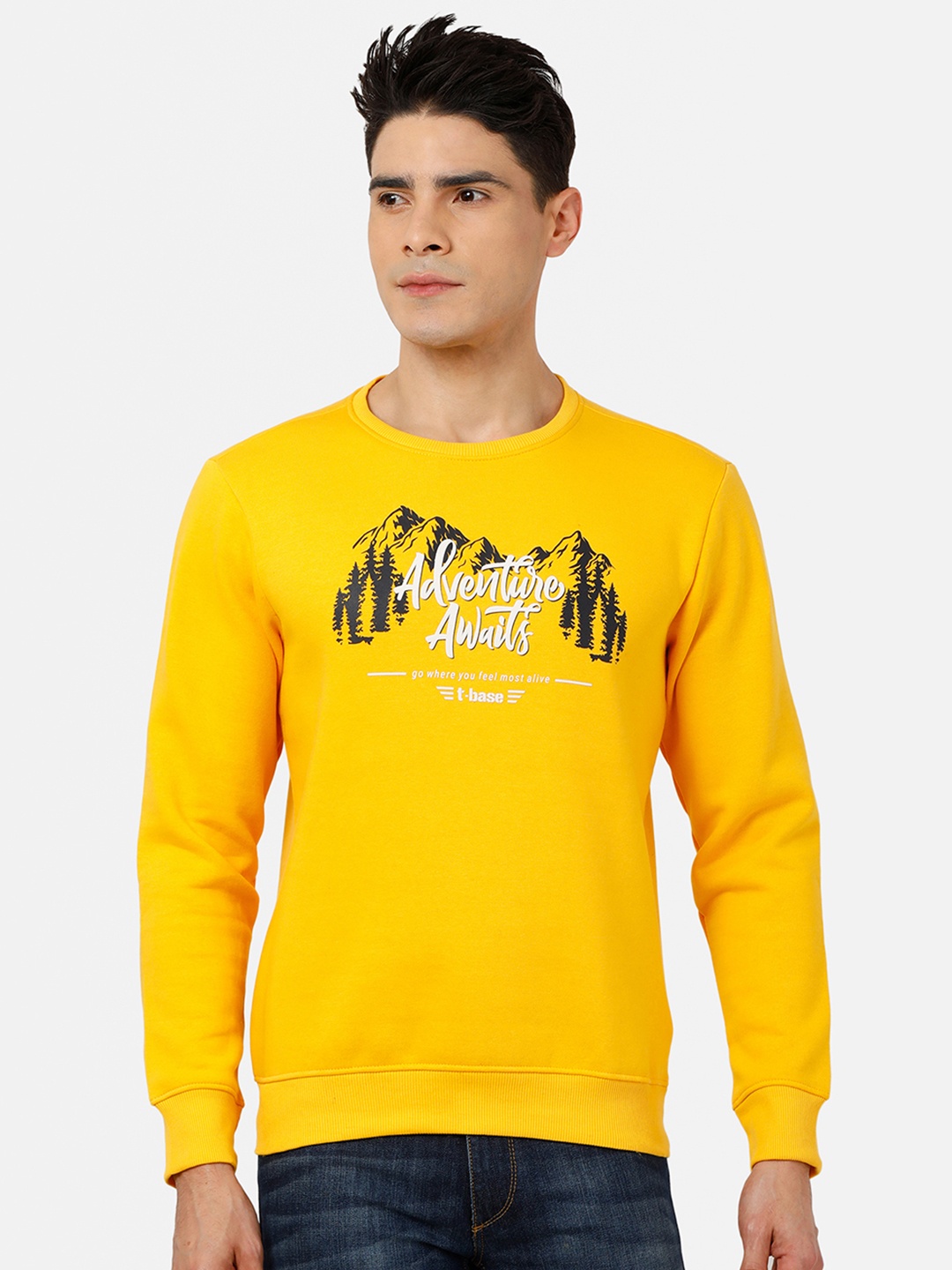 

t-base Men Yellow Printed Sweatshirt